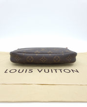 Louis Vuitton Pochette Accessoires