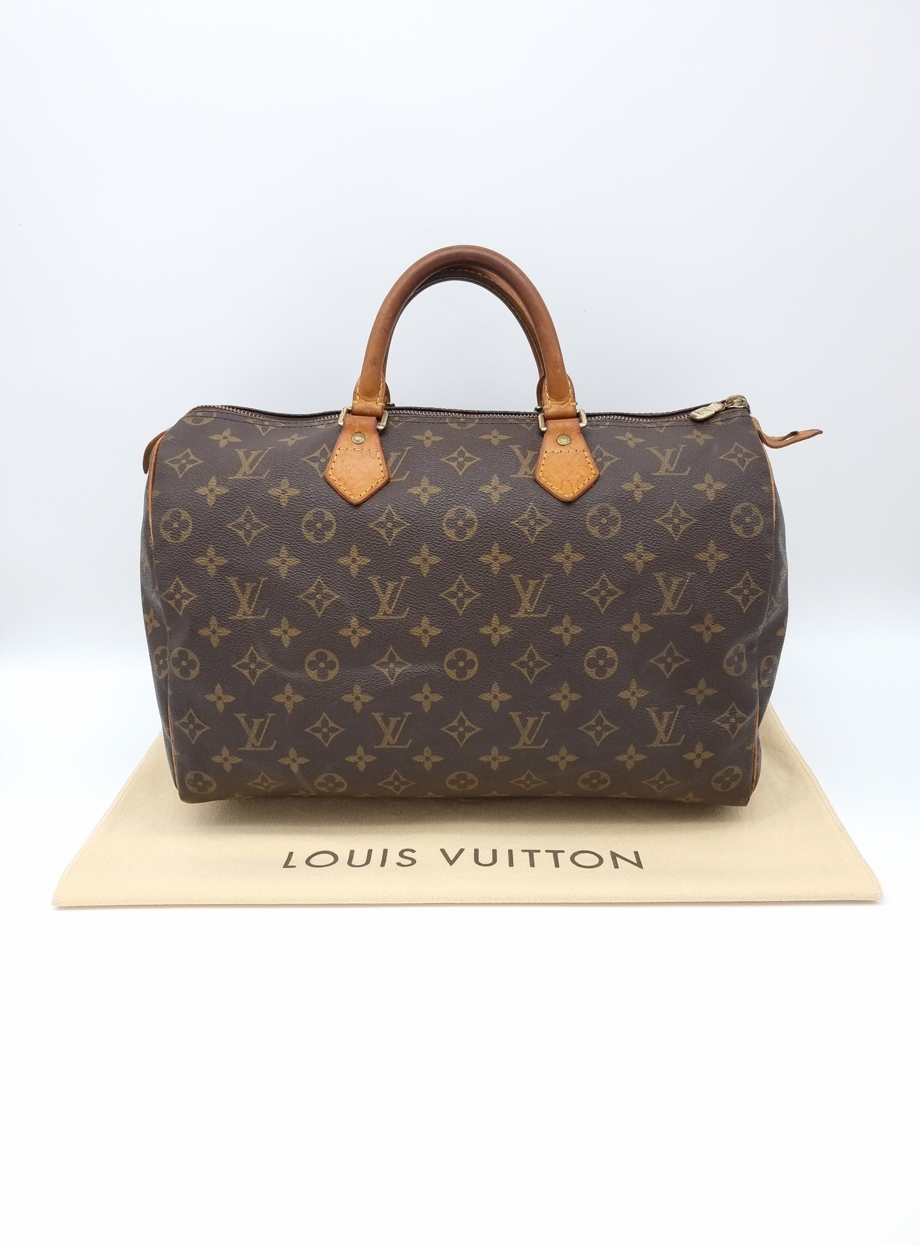 Louis Vuitton Speedy 35