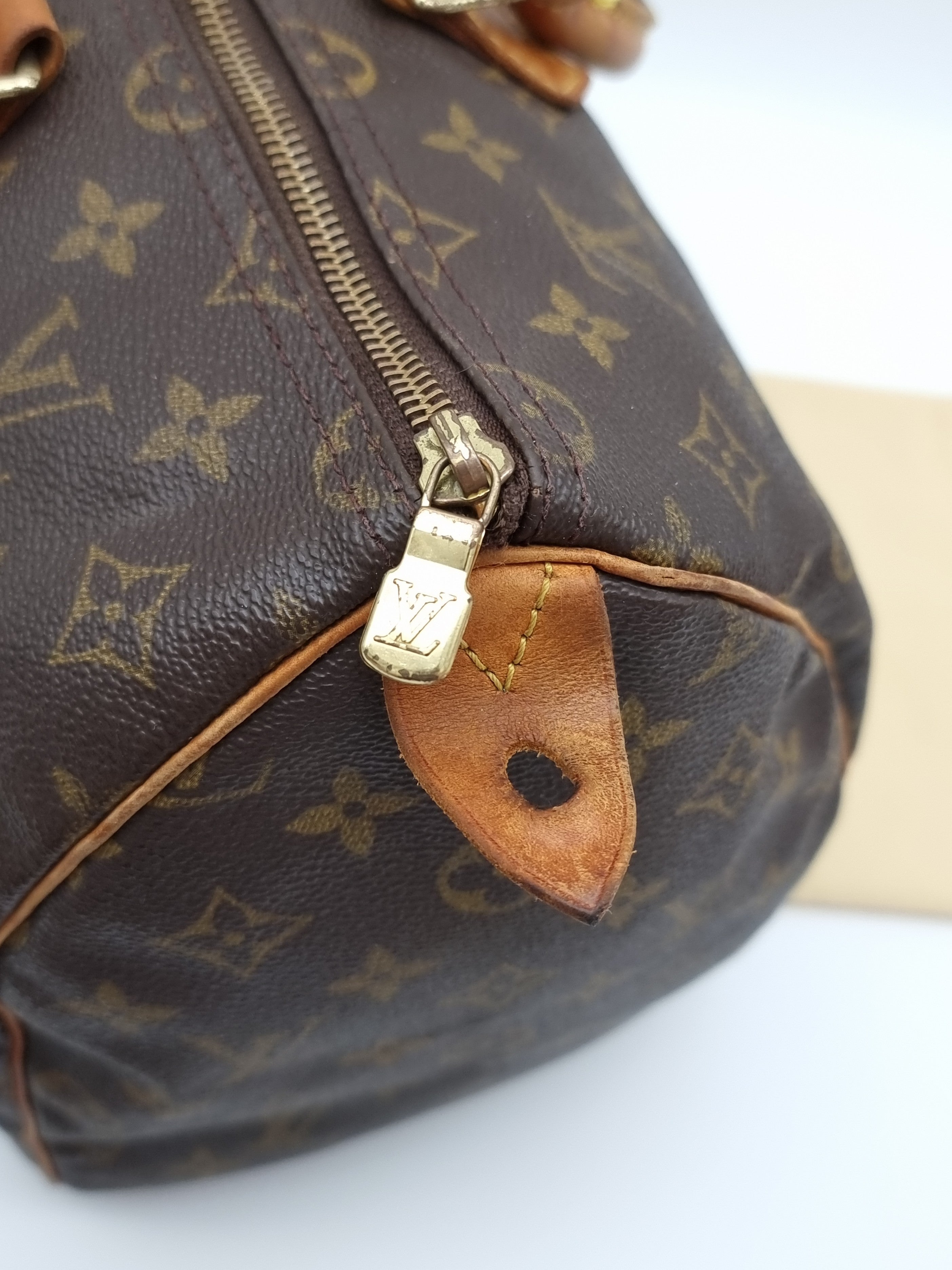 Louis Vuitton Speedy 35