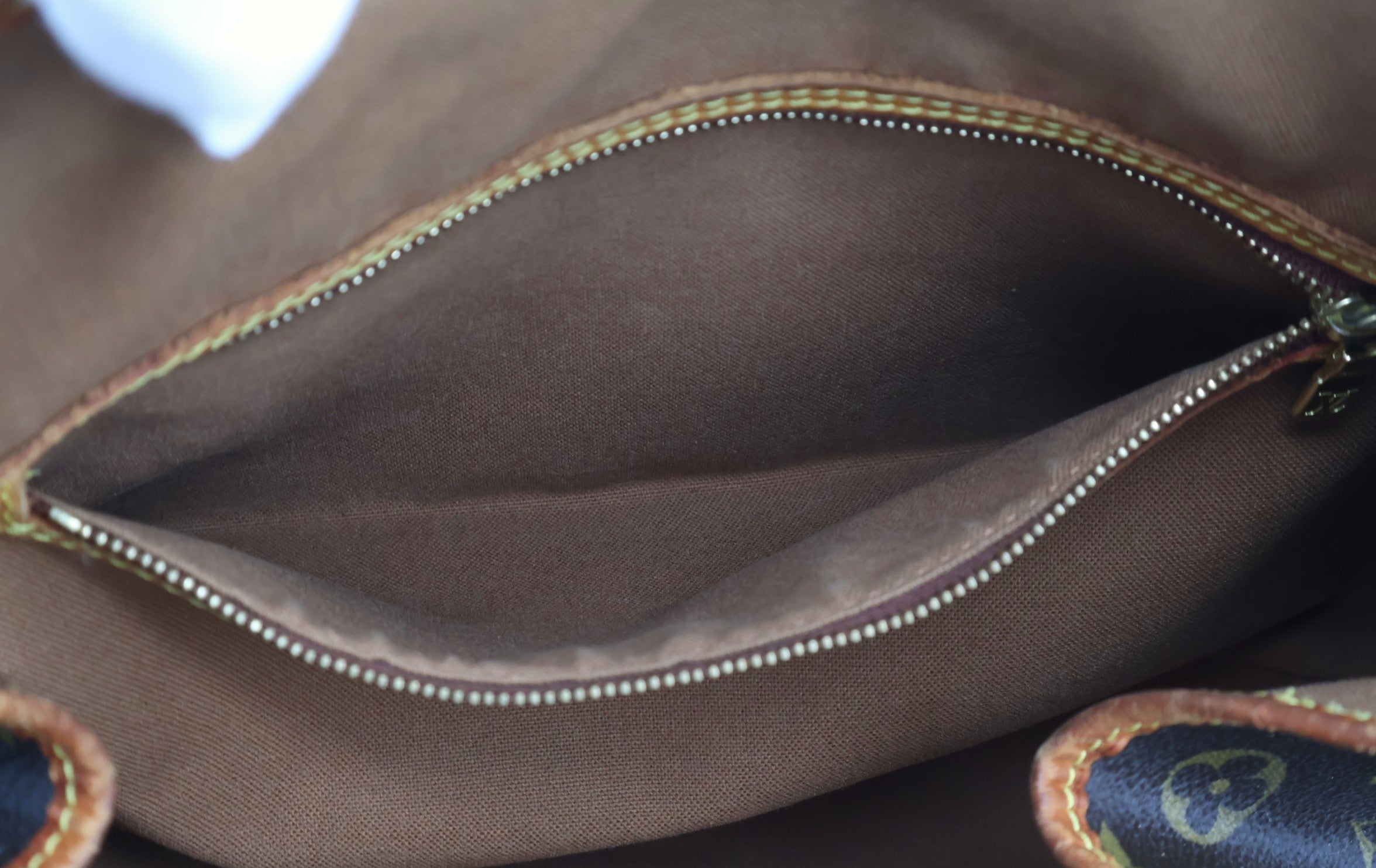 Louis Vuitton Batignolles