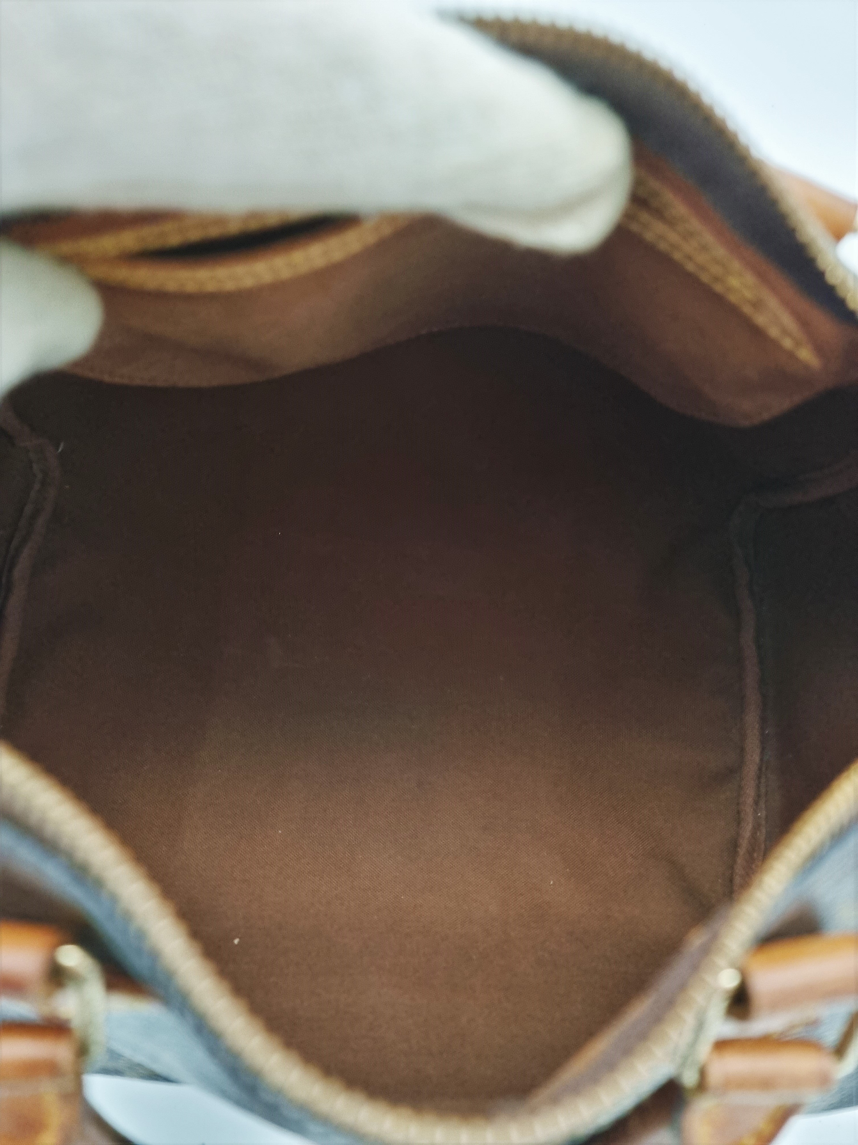 Louis Vuitton Speedy 30