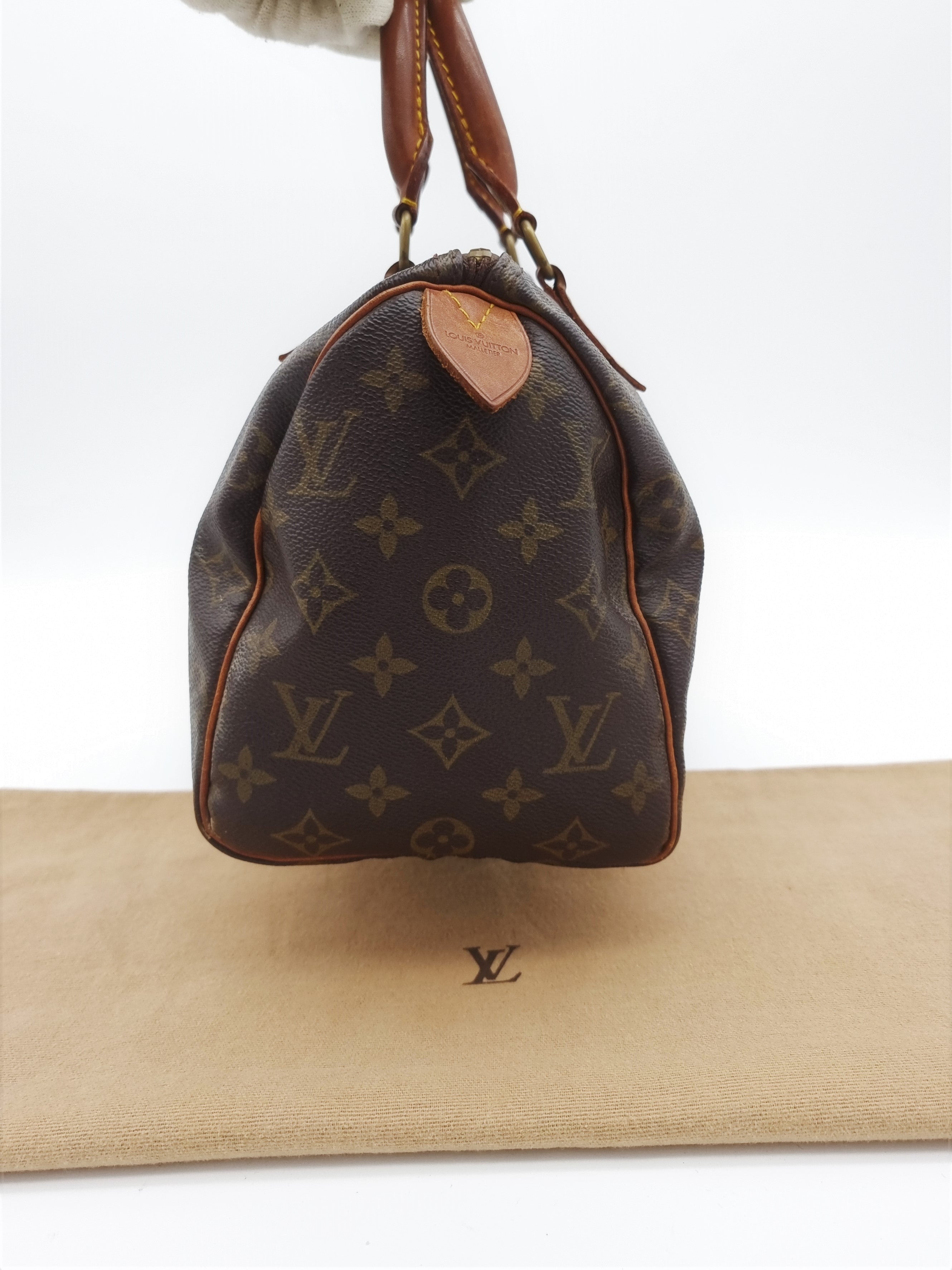 Louis Vuitton Speedy 25