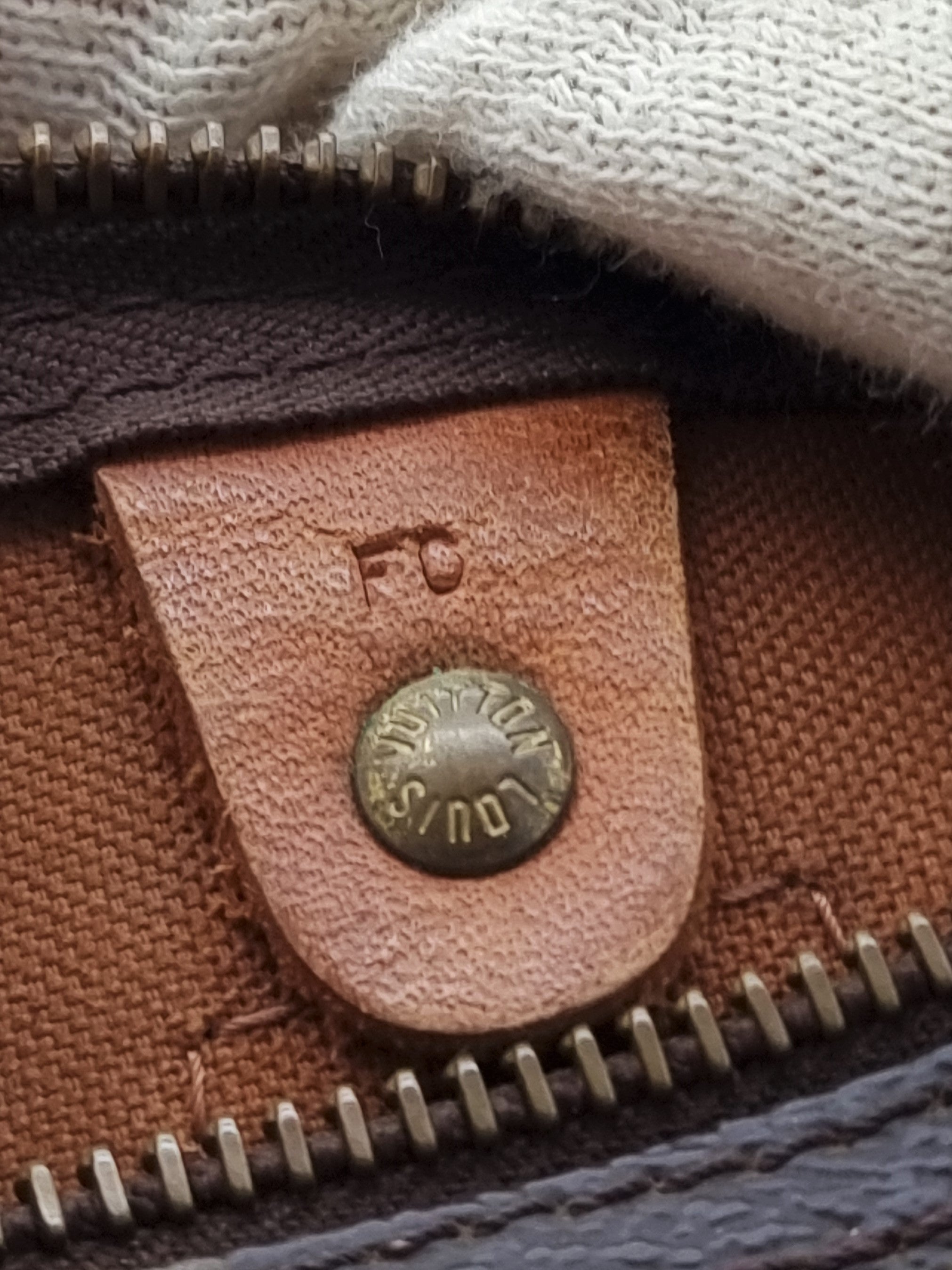 Louis Vuitton Speedy 25