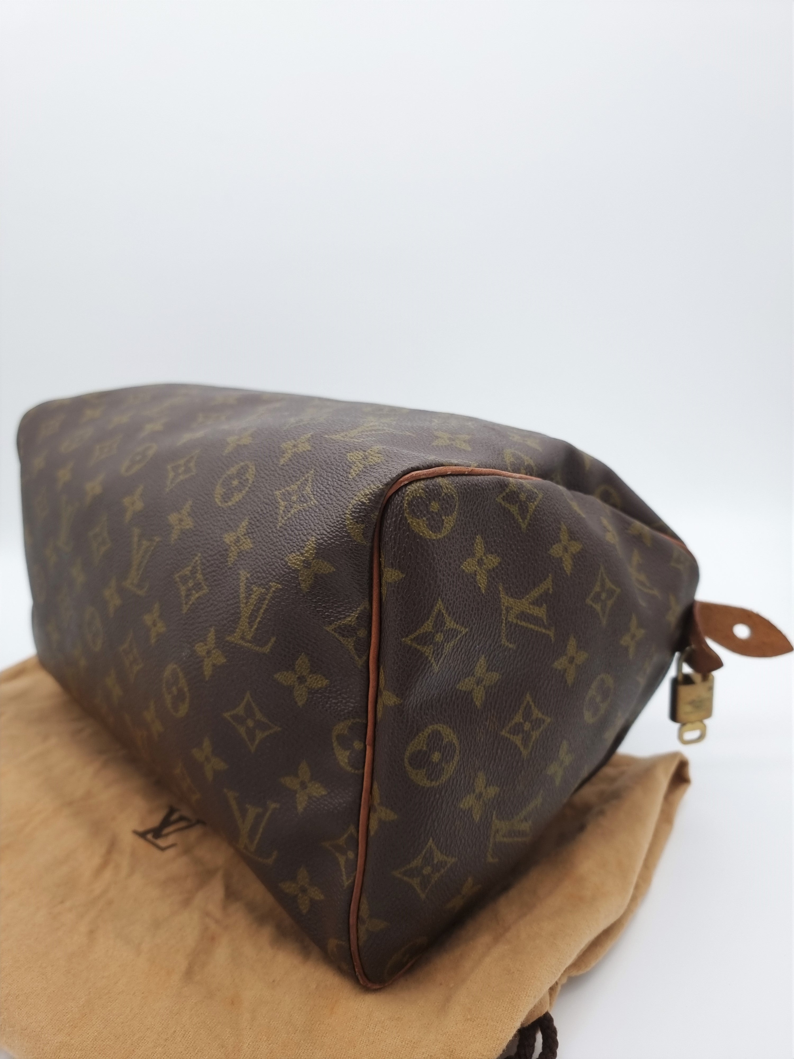 Louis Vuitton Speedy 30