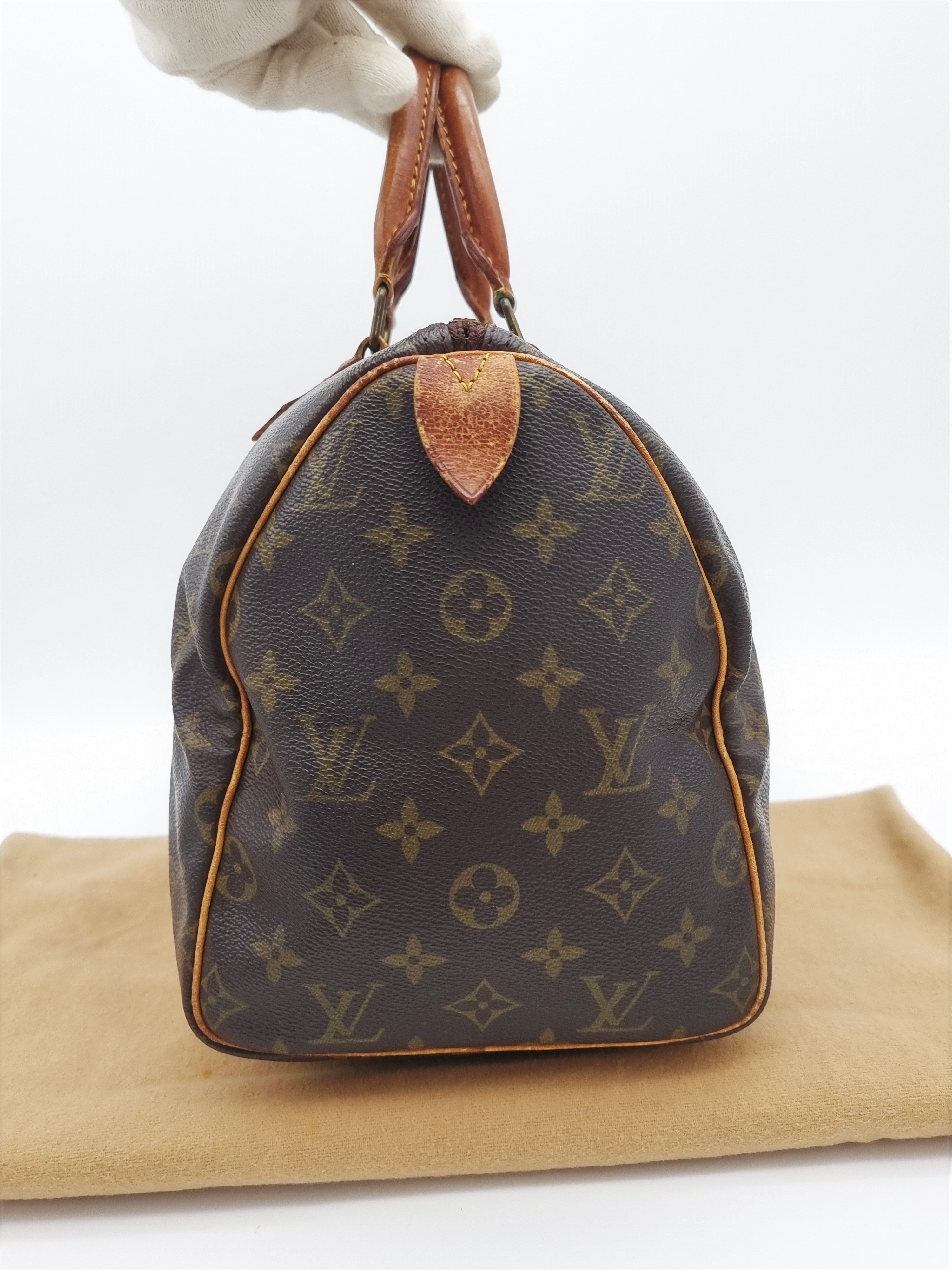 Louis Vuitton Speedy 30