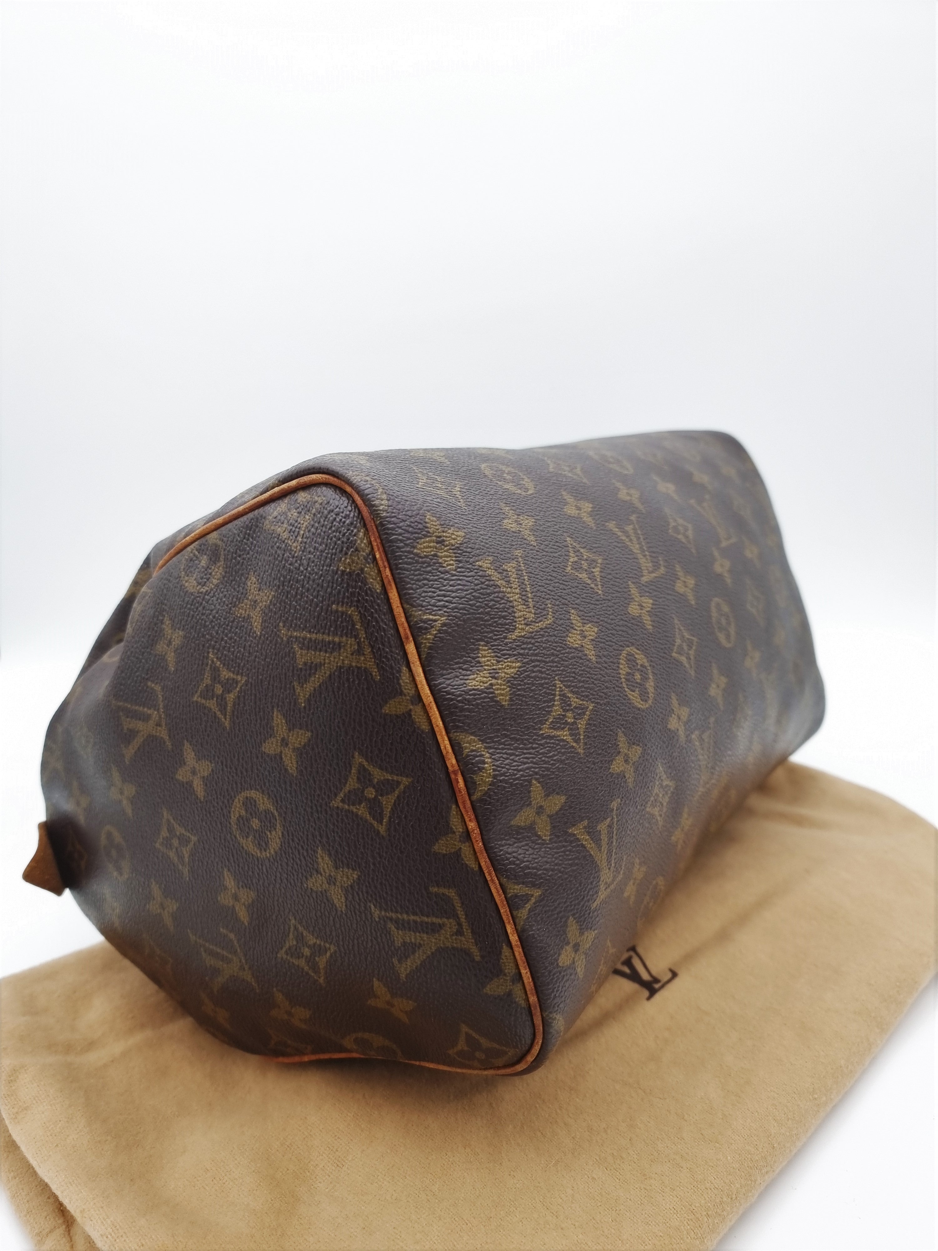 Louis Vuitton Speedy 30