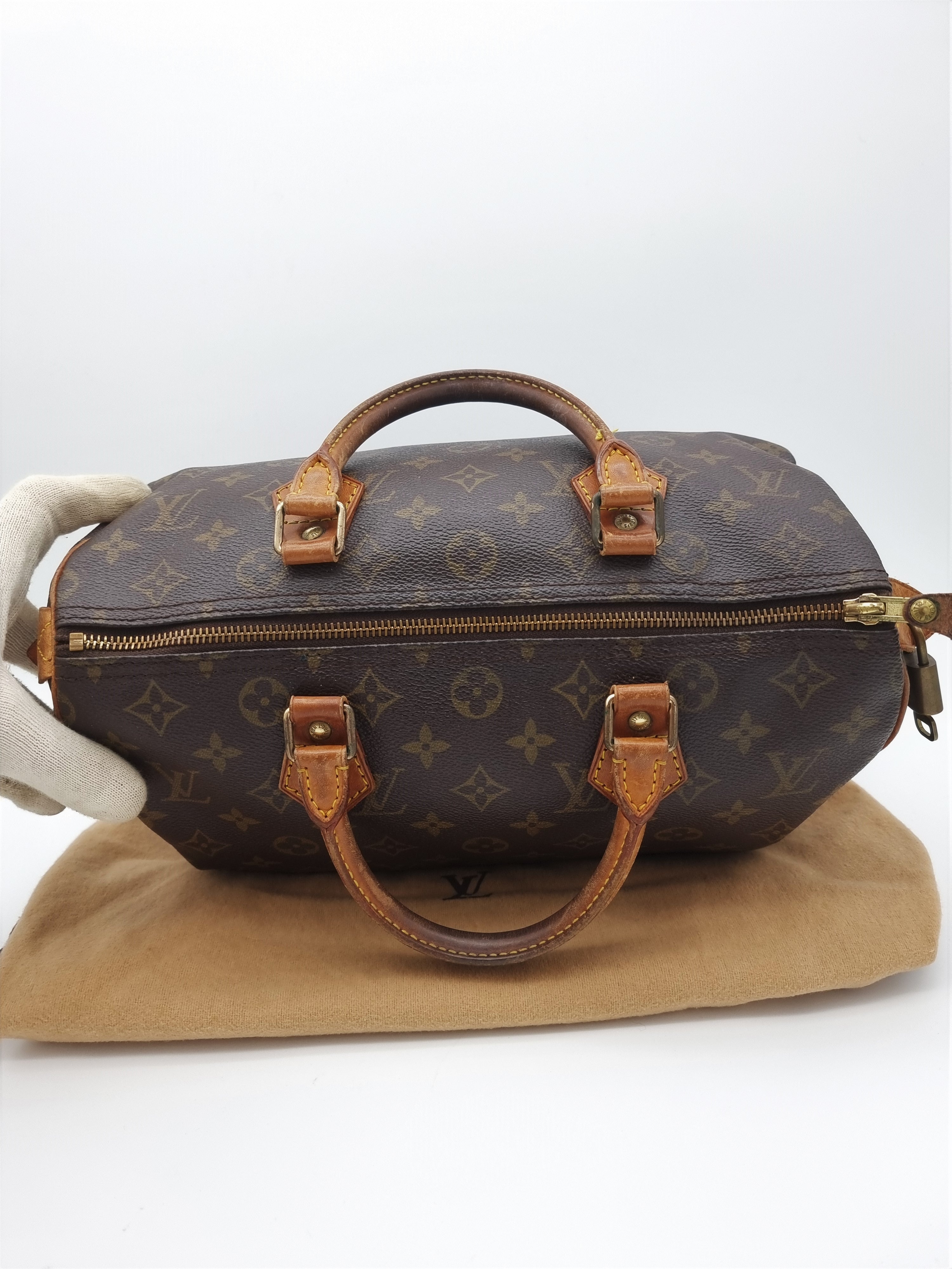 Louis Vuitton Speedy 30