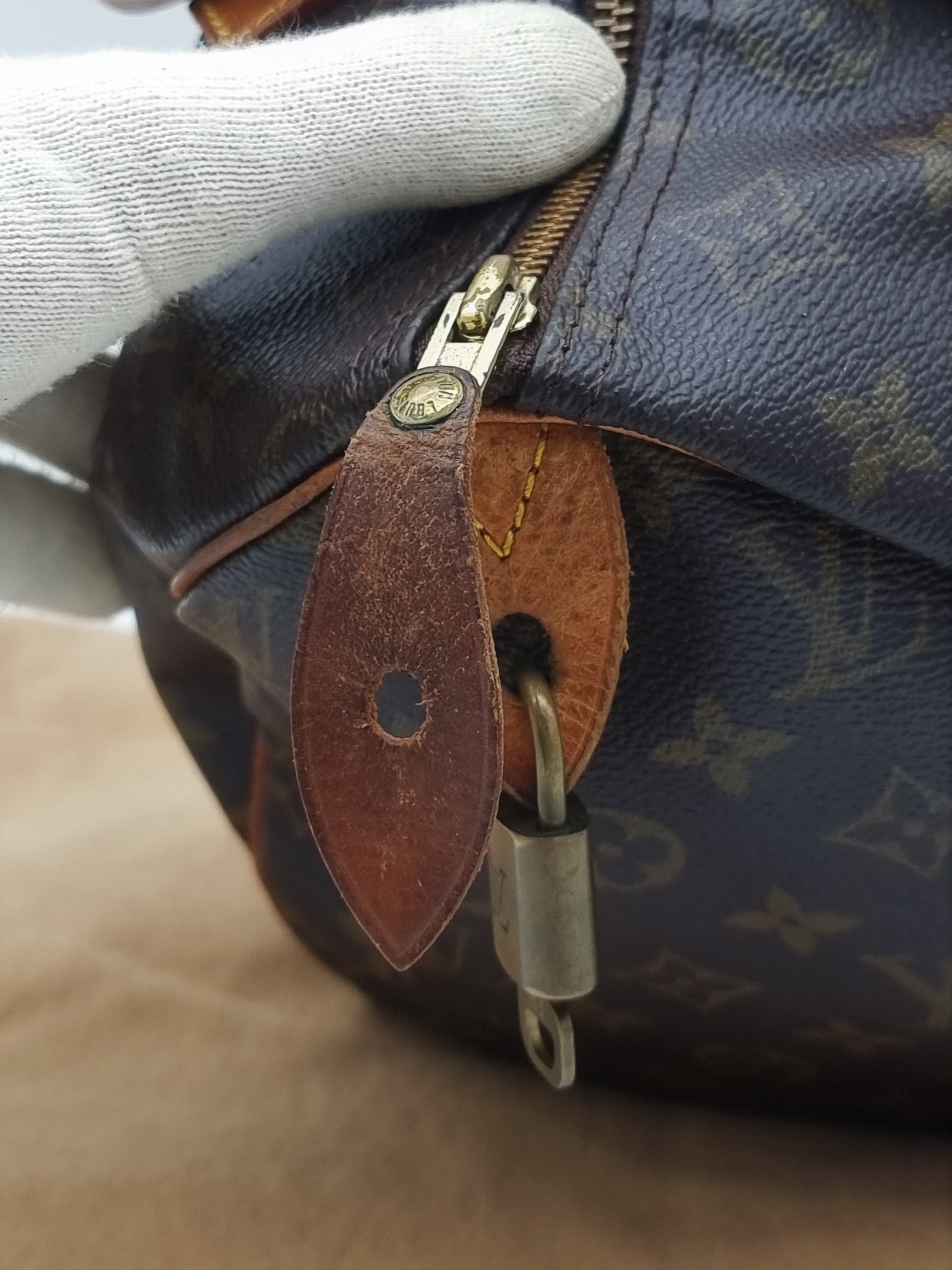 Louis Vuitton Speedy 30