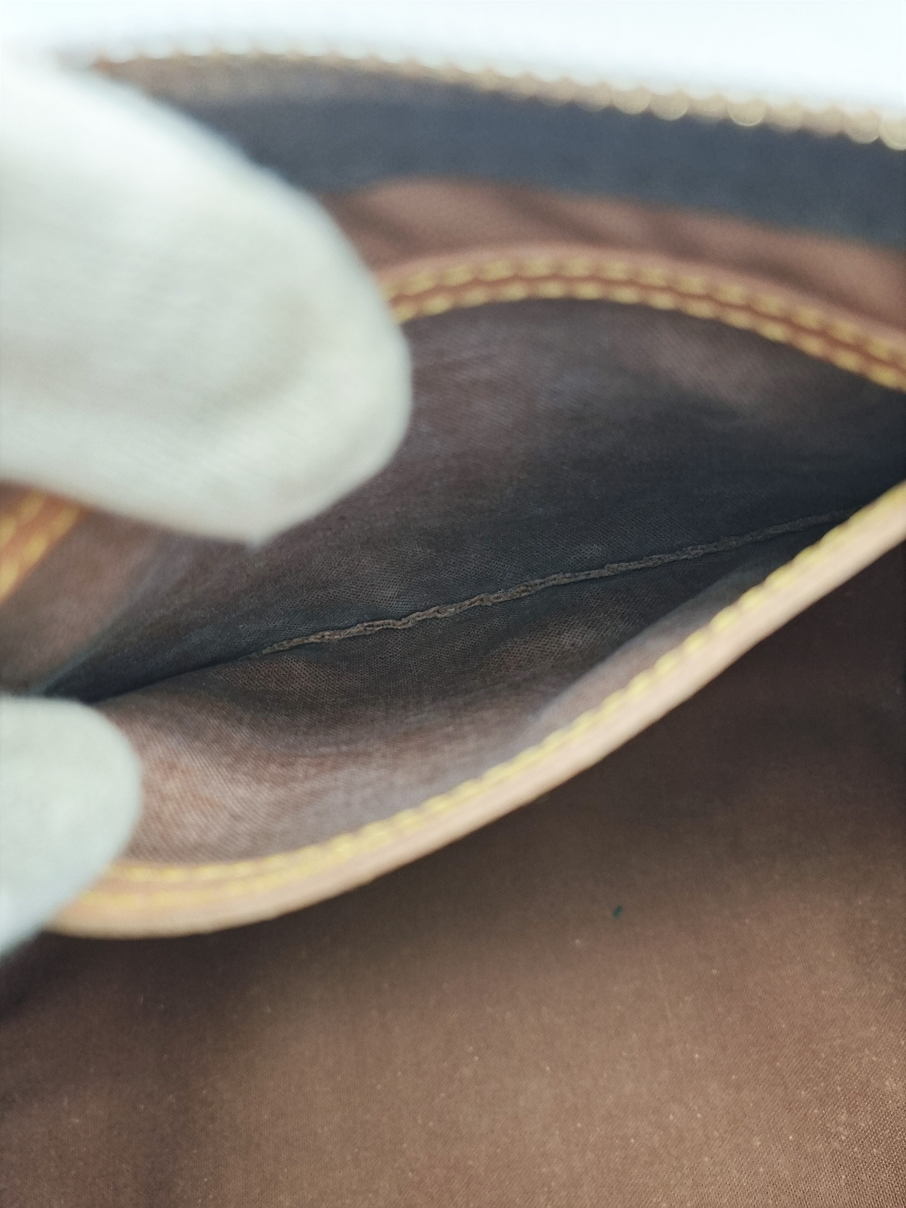 Louis Vuitton Speedy 30