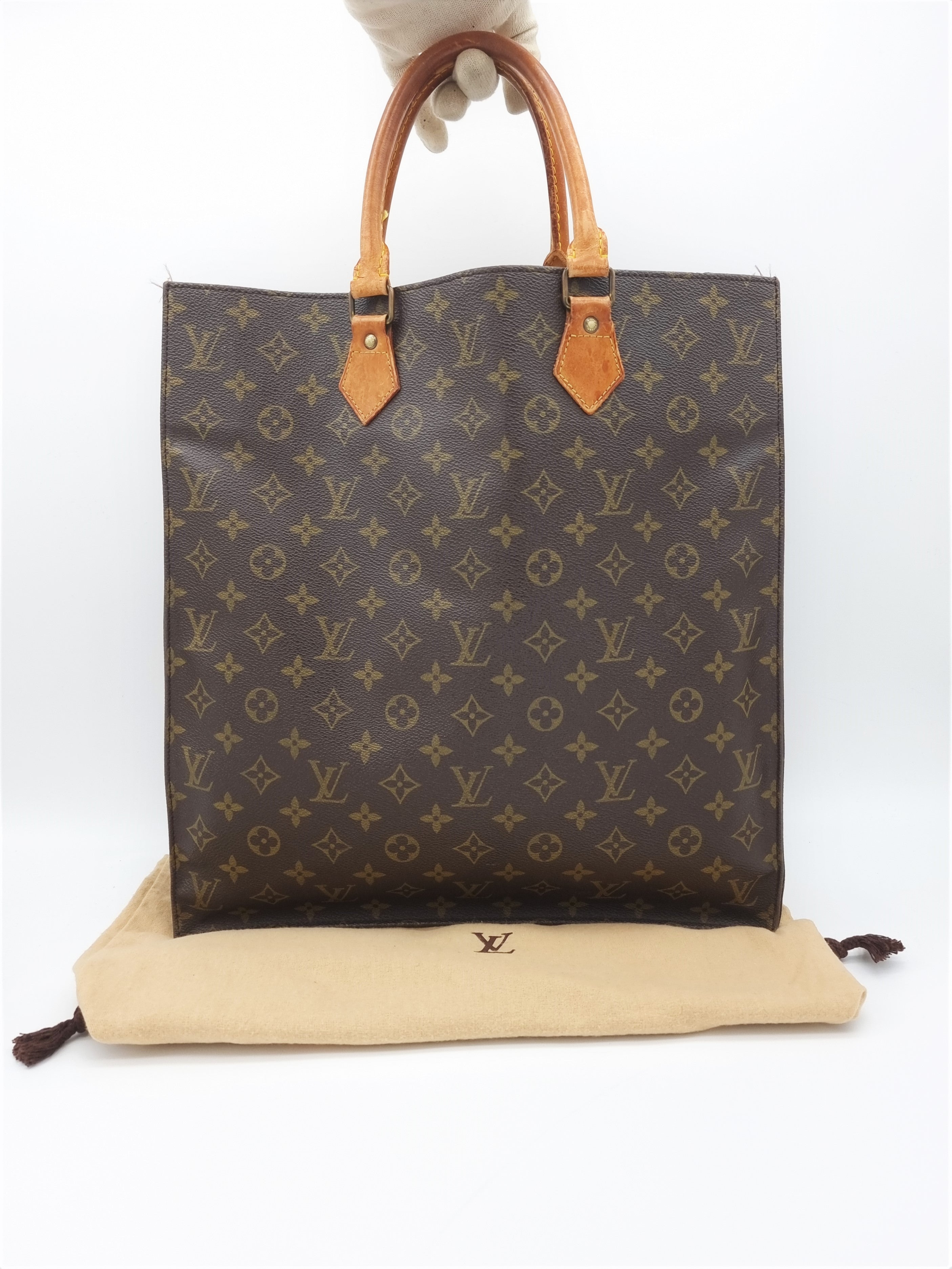 Louis Vuitton Sac Plat