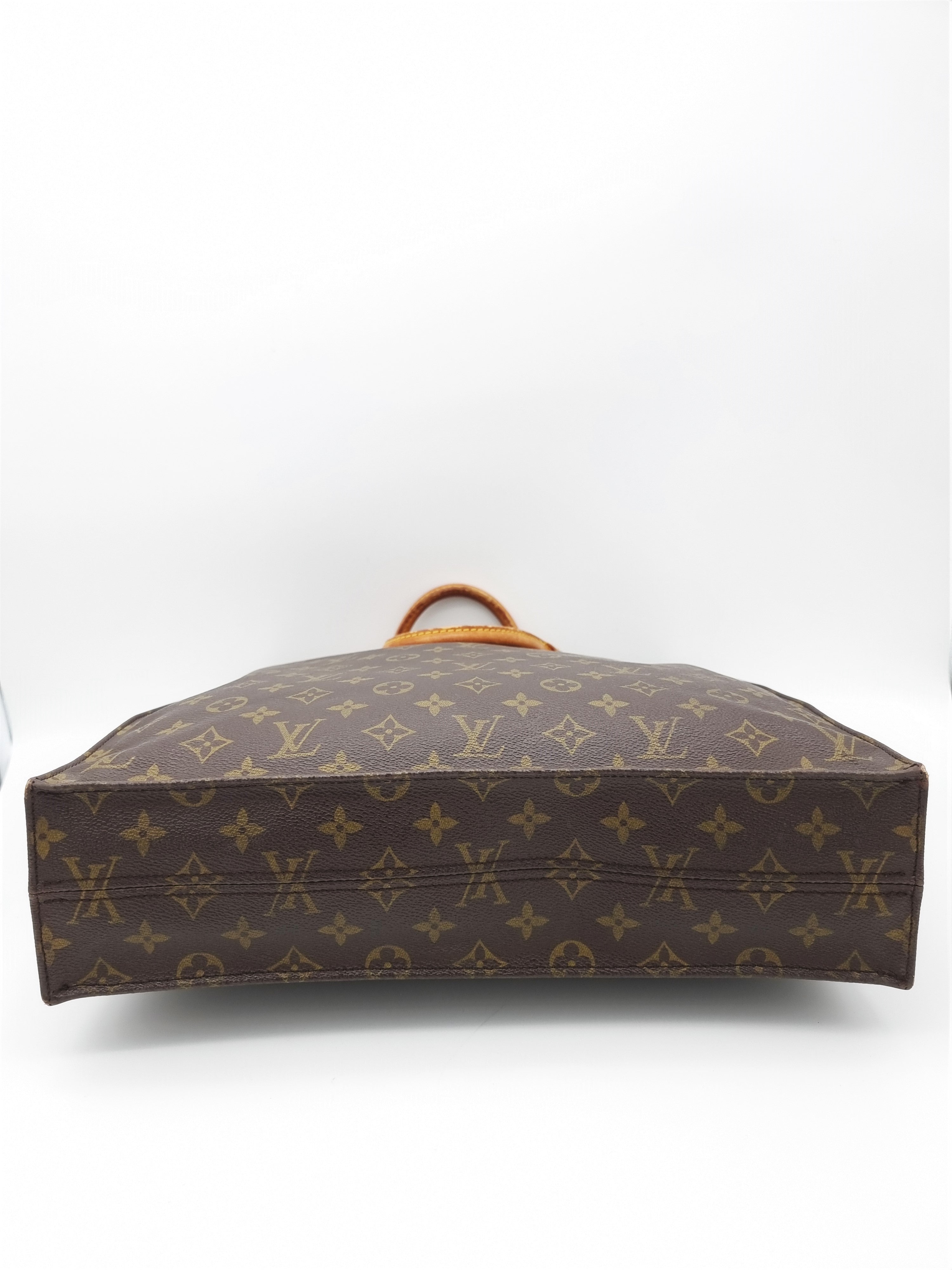 Louis Vuitton Sac Plat