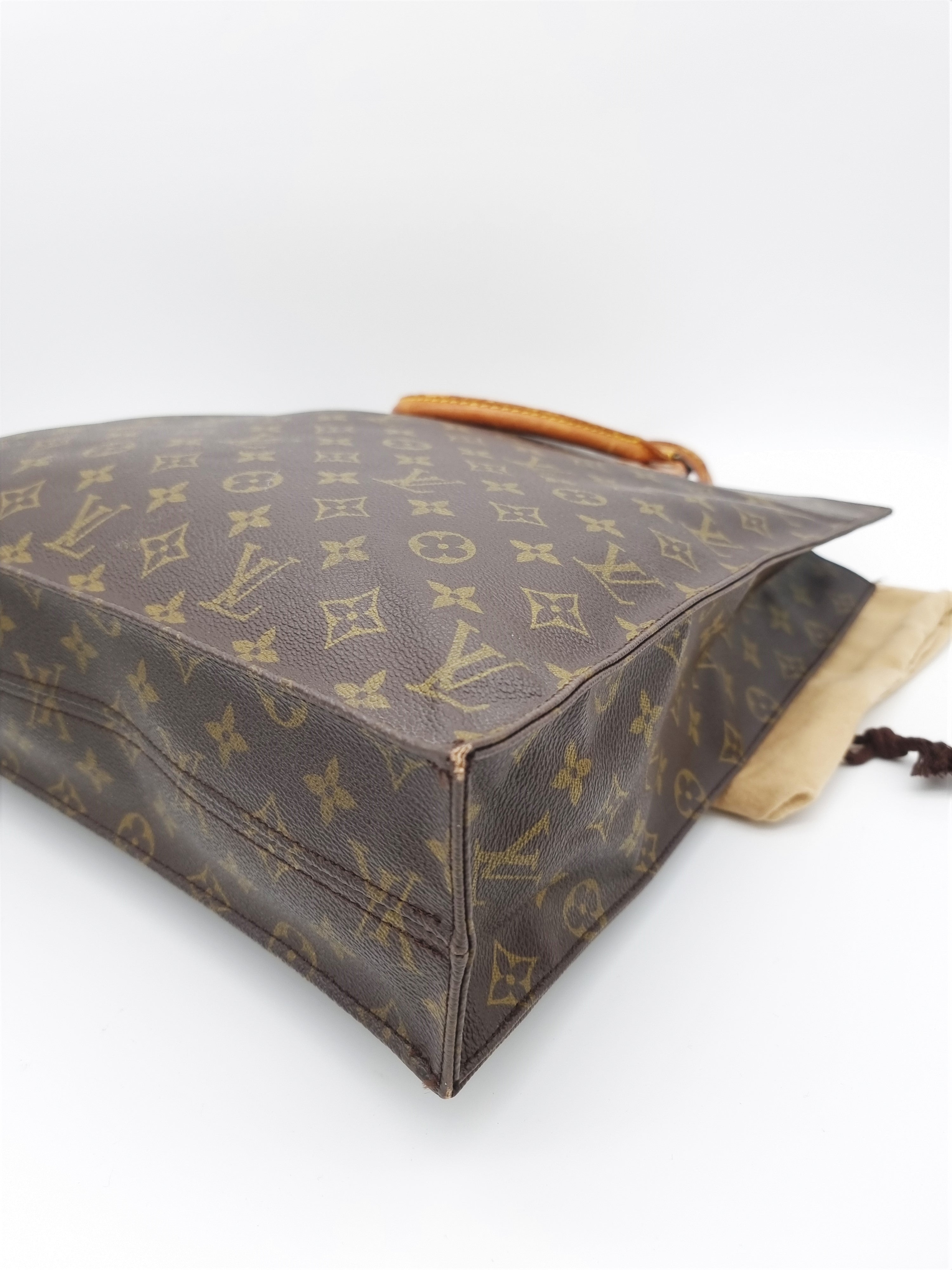 Louis Vuitton Sac Plat