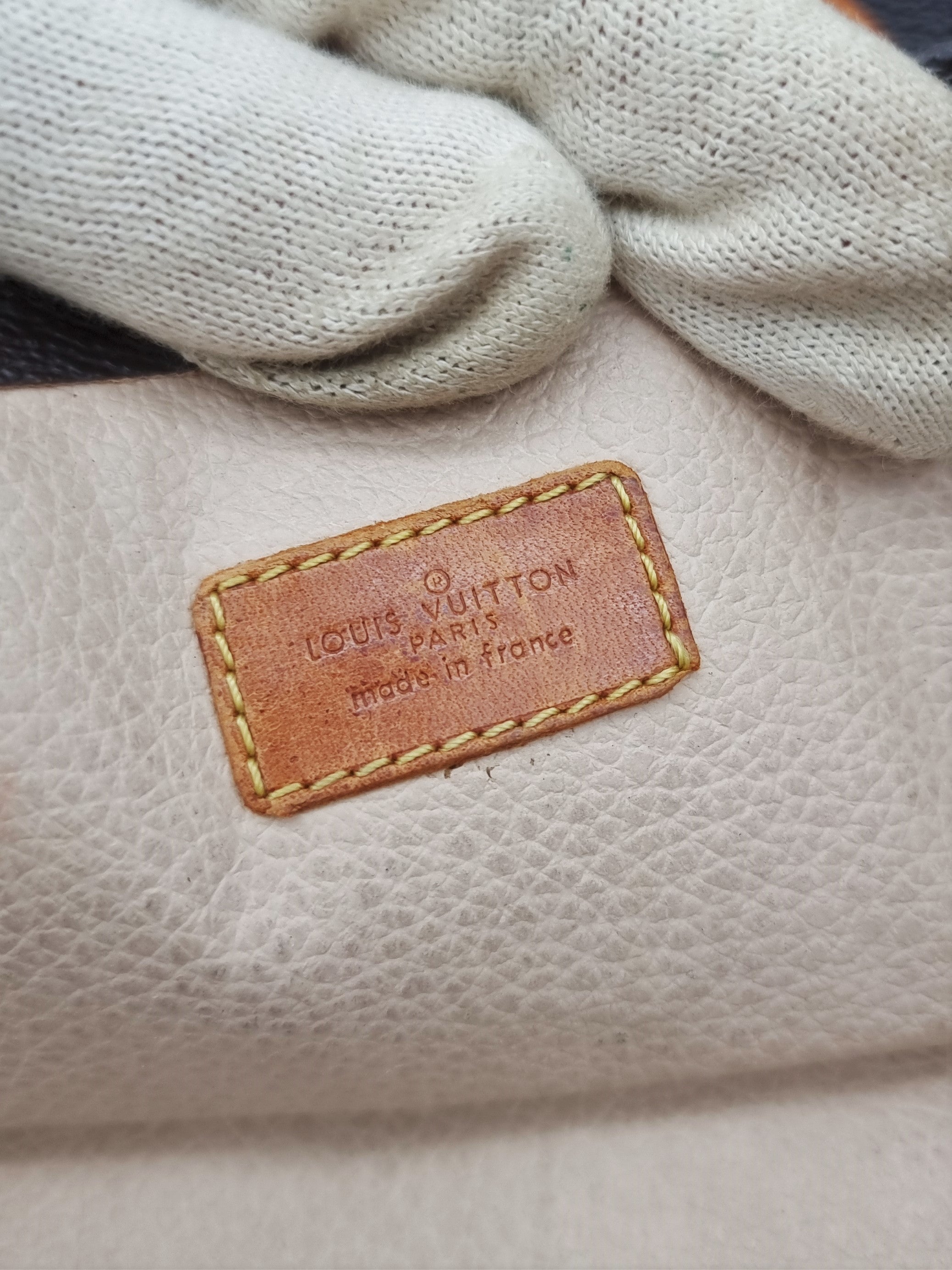 Louis Vuitton Sac Plat
