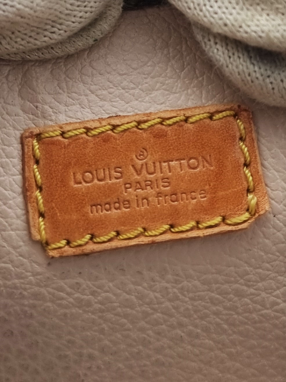 Louis Vuitton Sac Plat