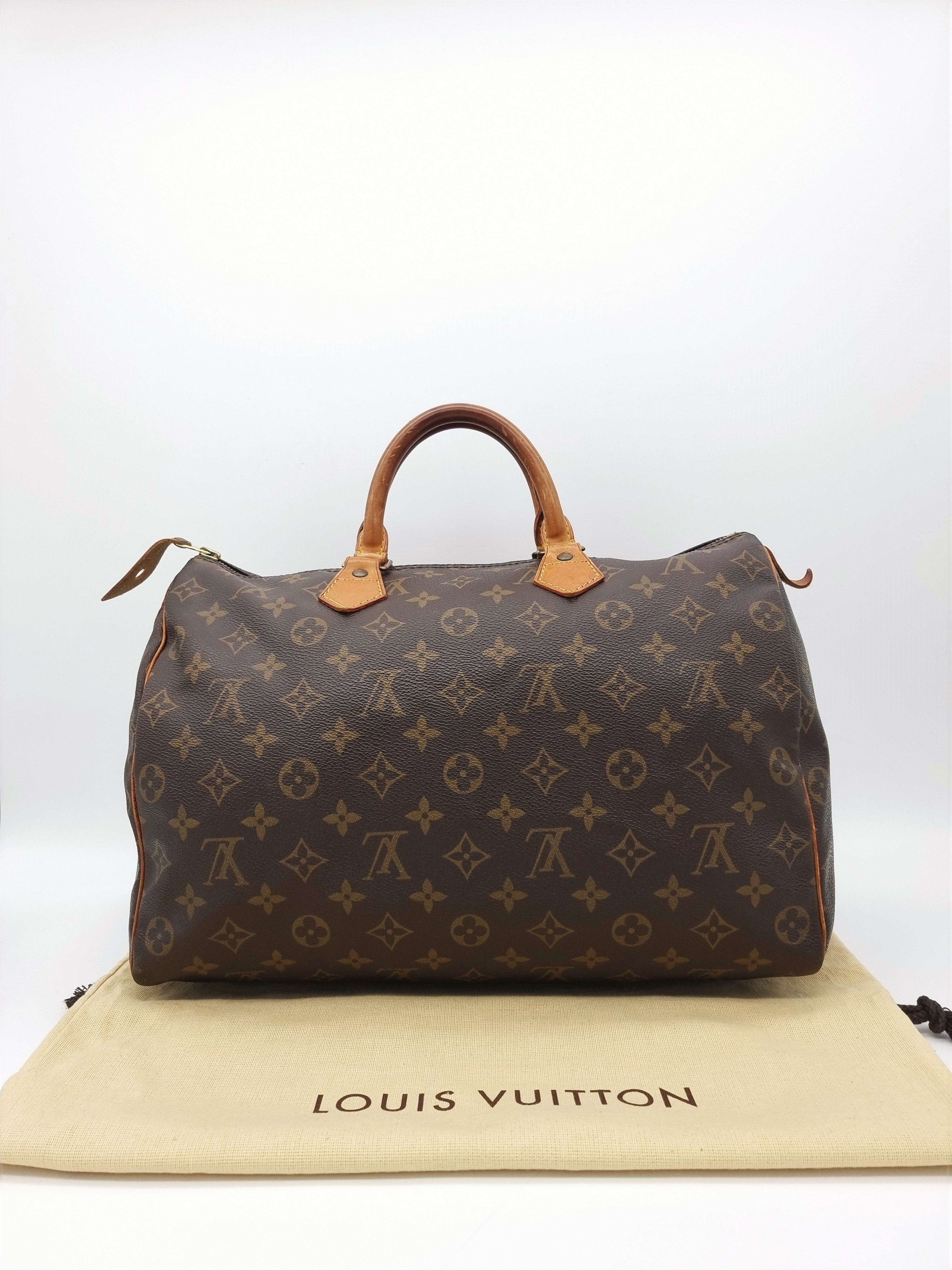 Louis Vuitton Speedy 35