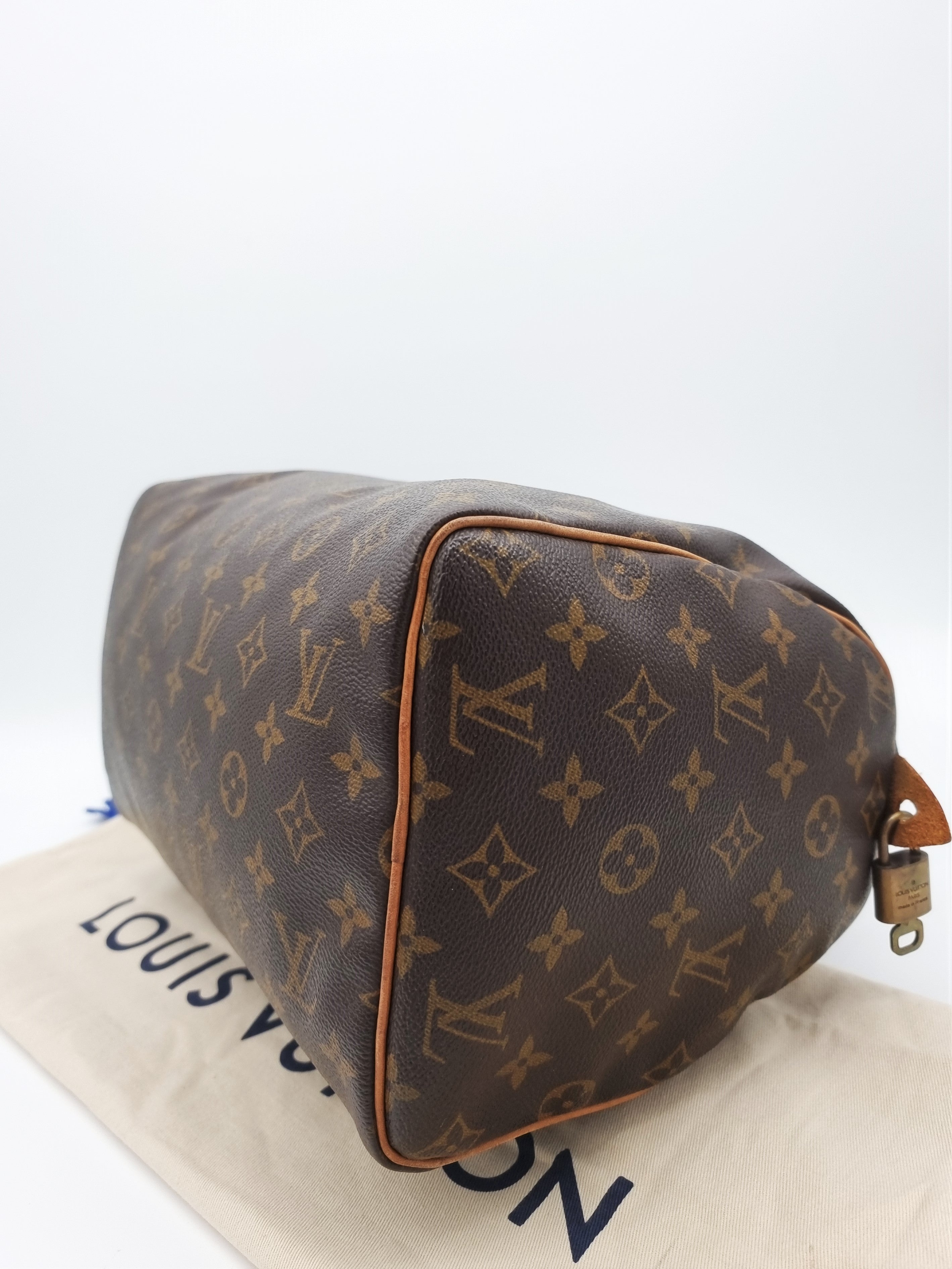 Louis Vuitton Speedy 30