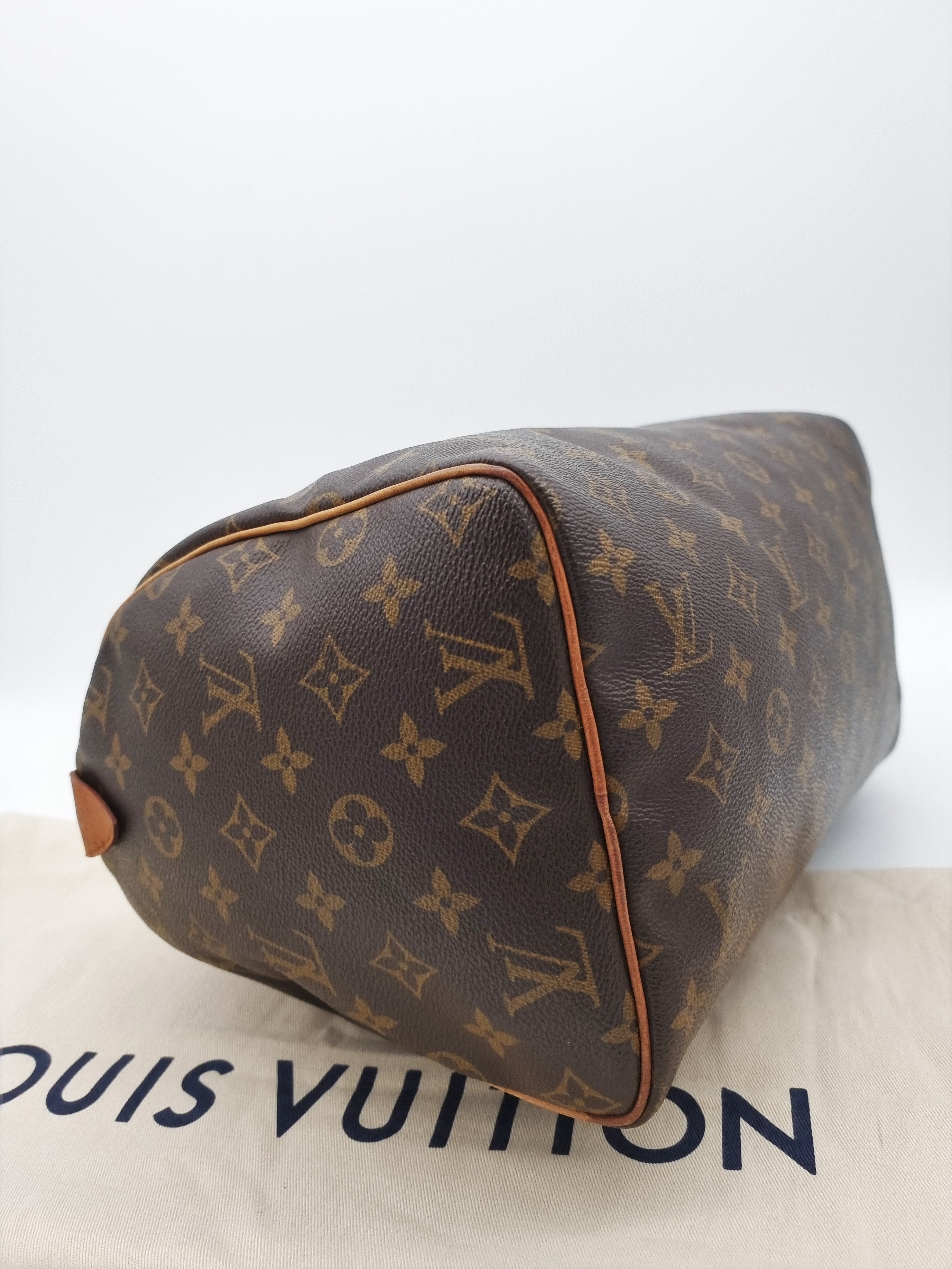 Louis Vuitton Speedy 30