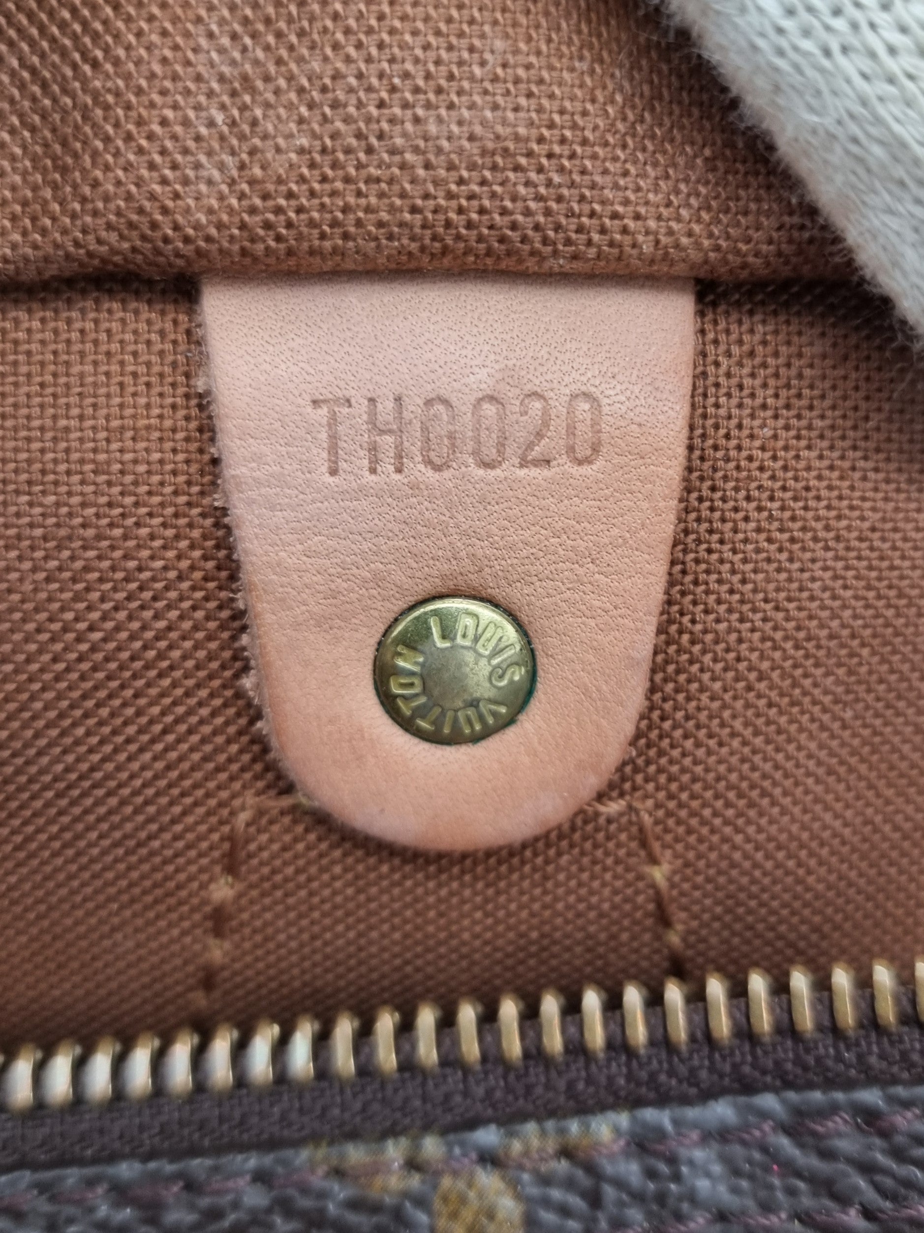 Louis Vuitton Speedy 30
