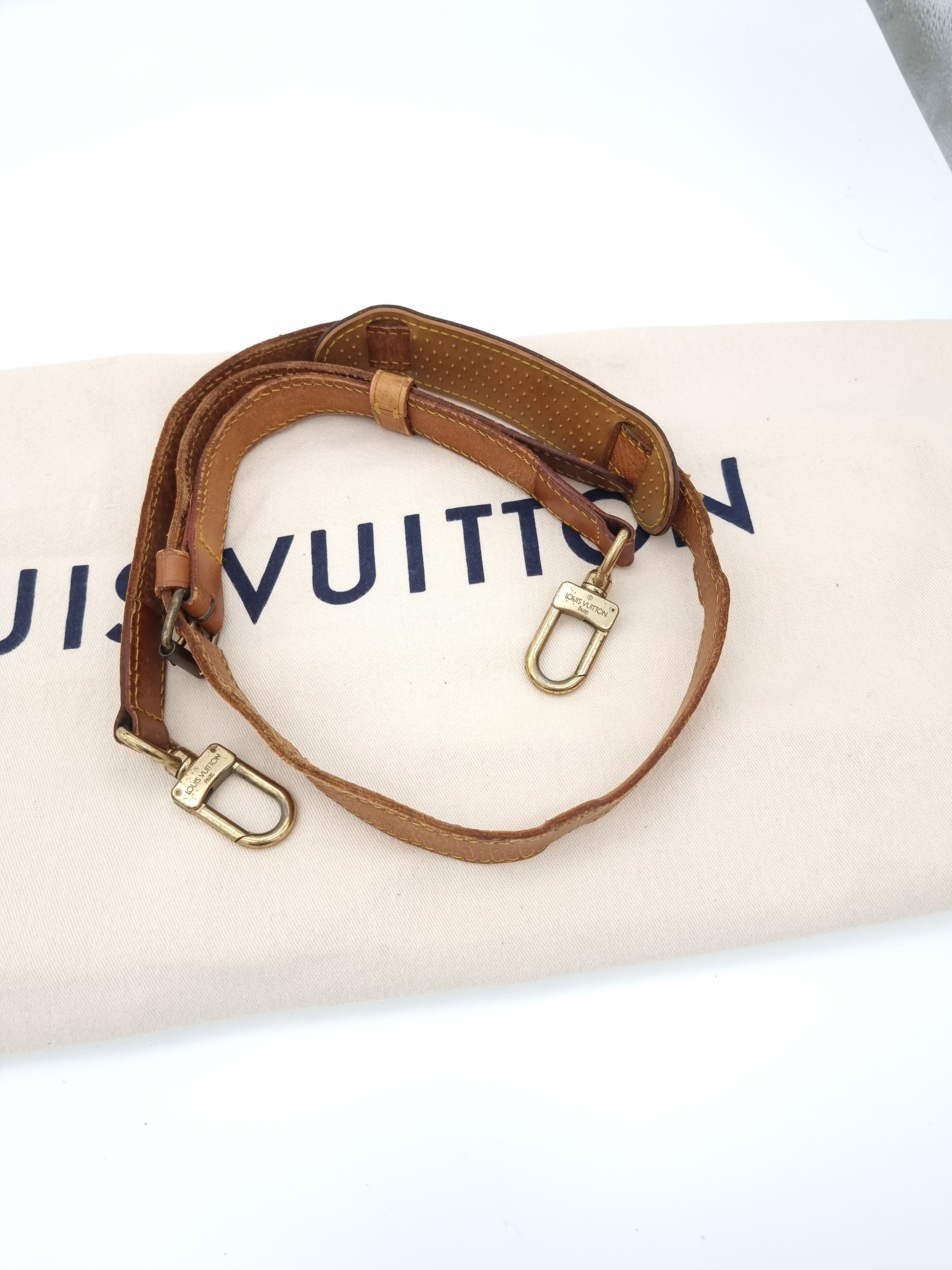Louis Vuitton Keepall 50 Bandouliere