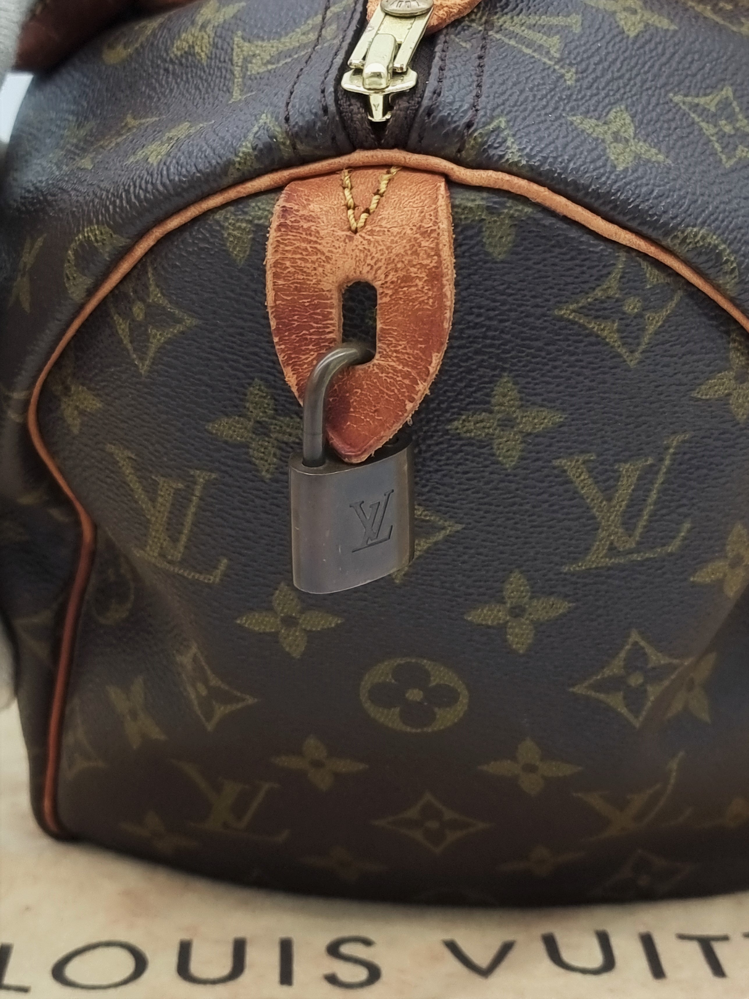 Louis Vuitton Speedy 30