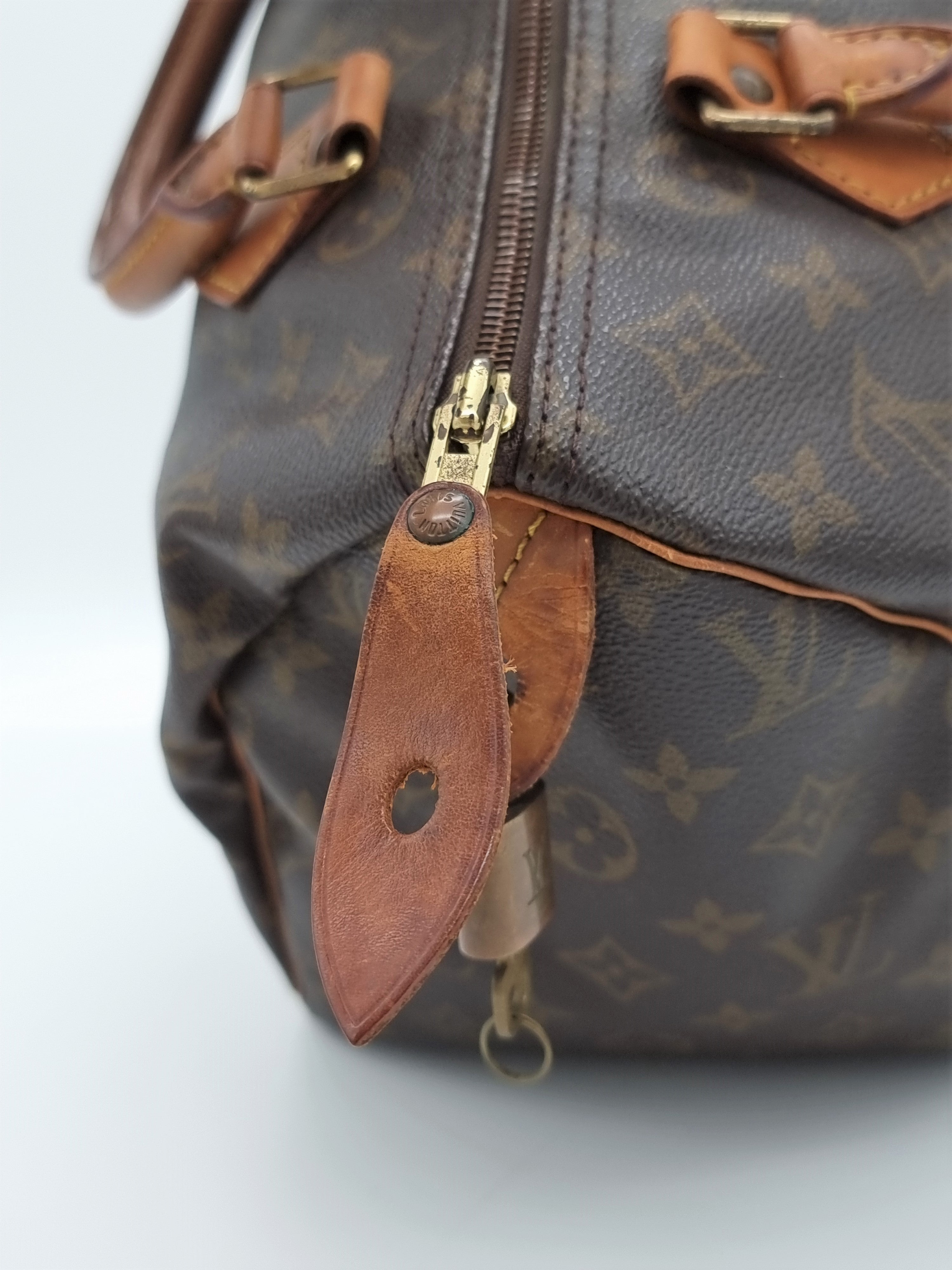 Louis Vuitton Speedy 30