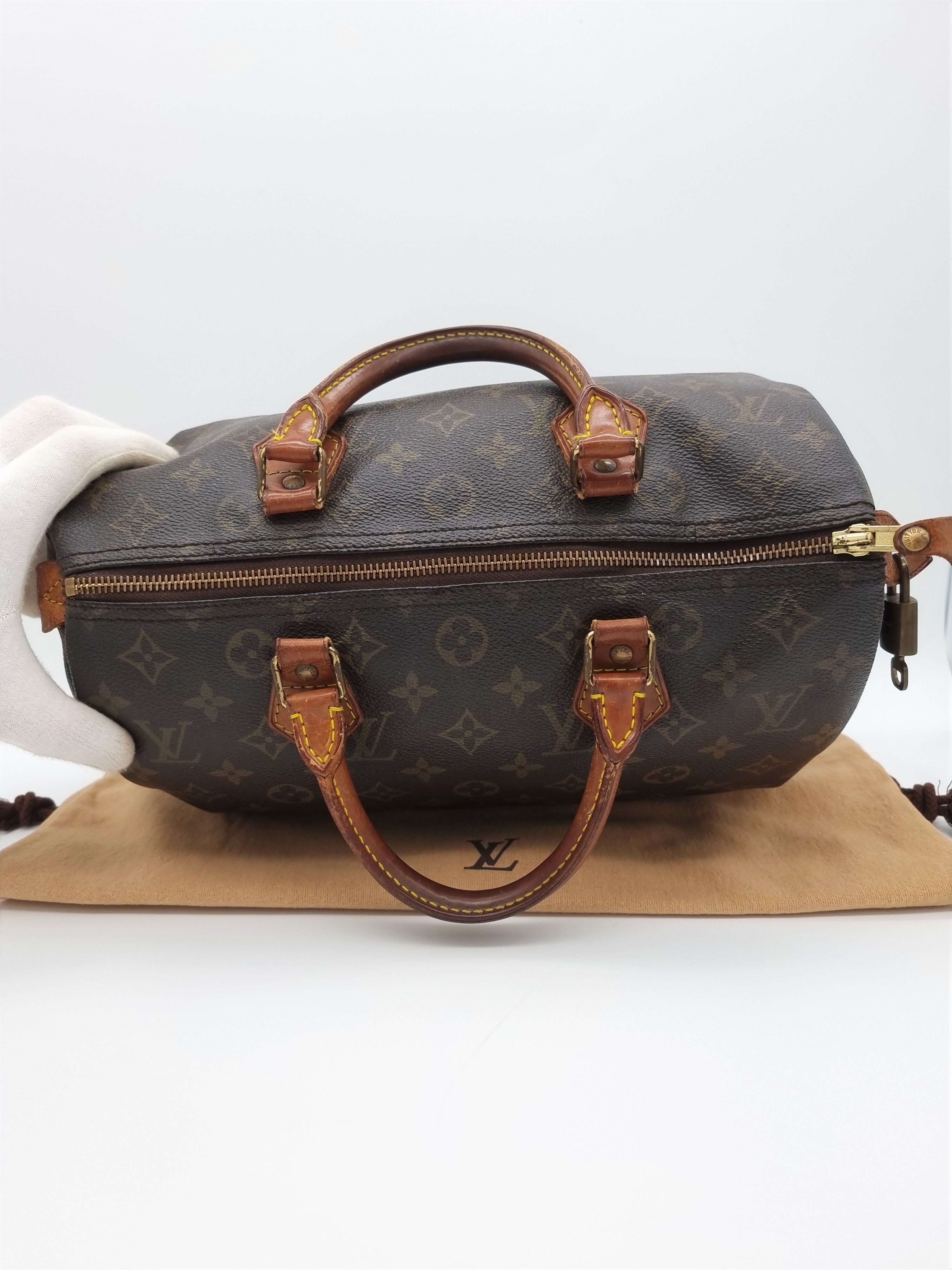 Louis Vuitton Speedy 30