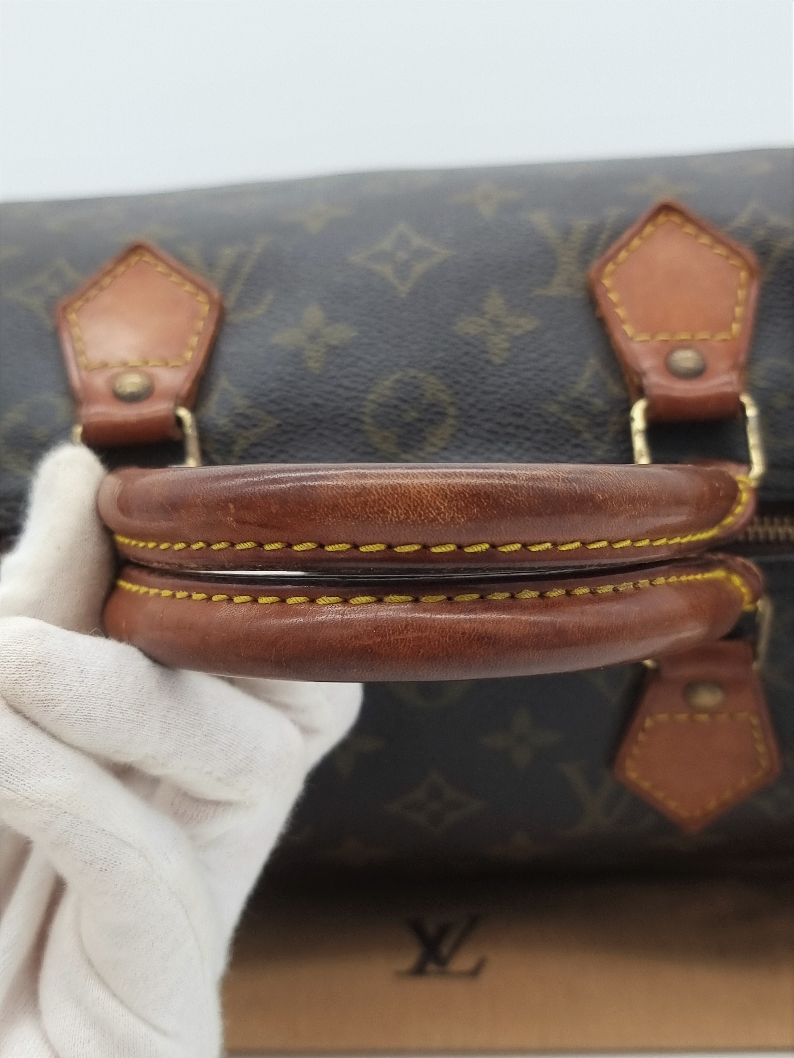 Louis Vuitton Speedy 30