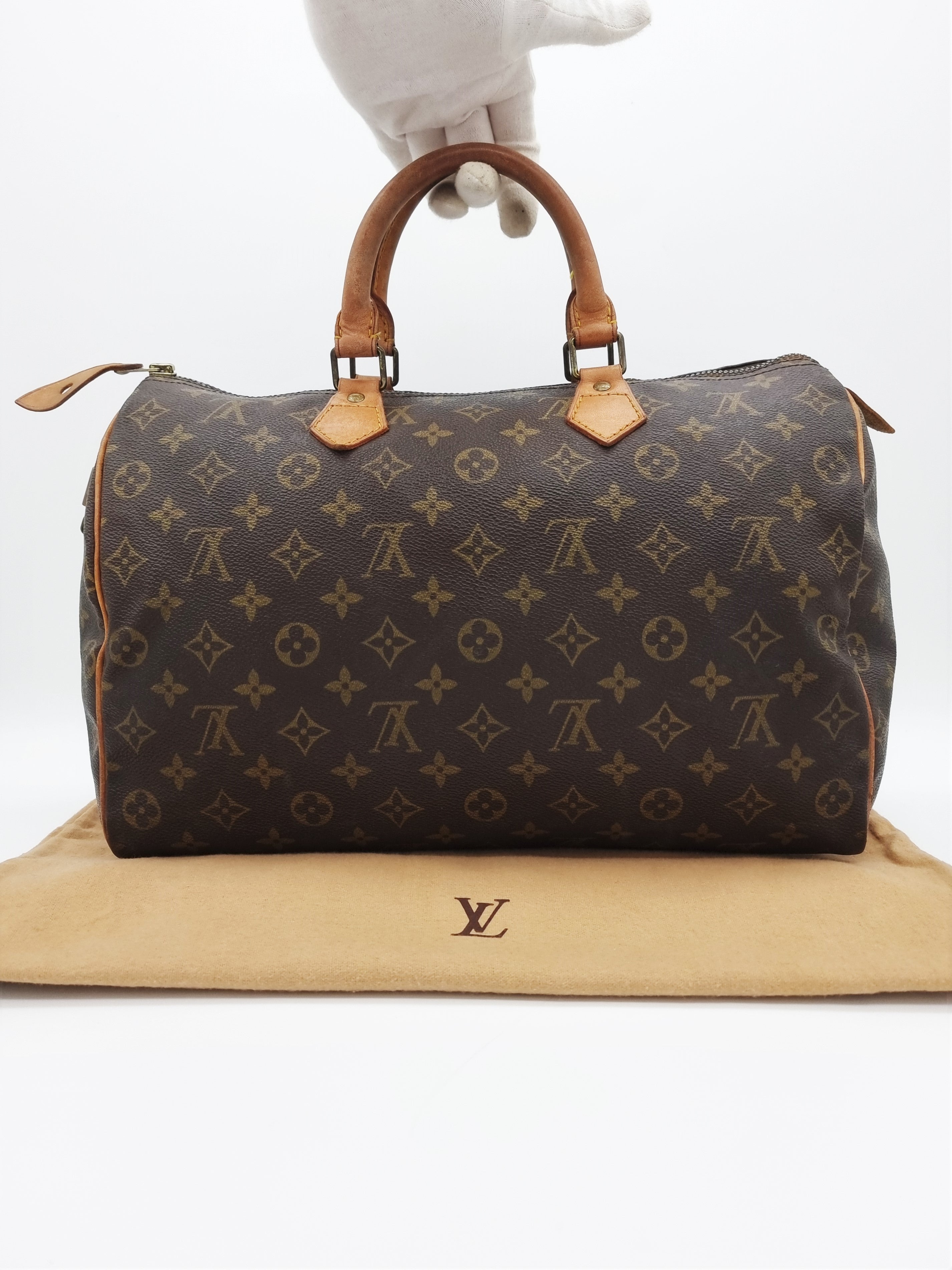 Louis Vuitton Speedy 35