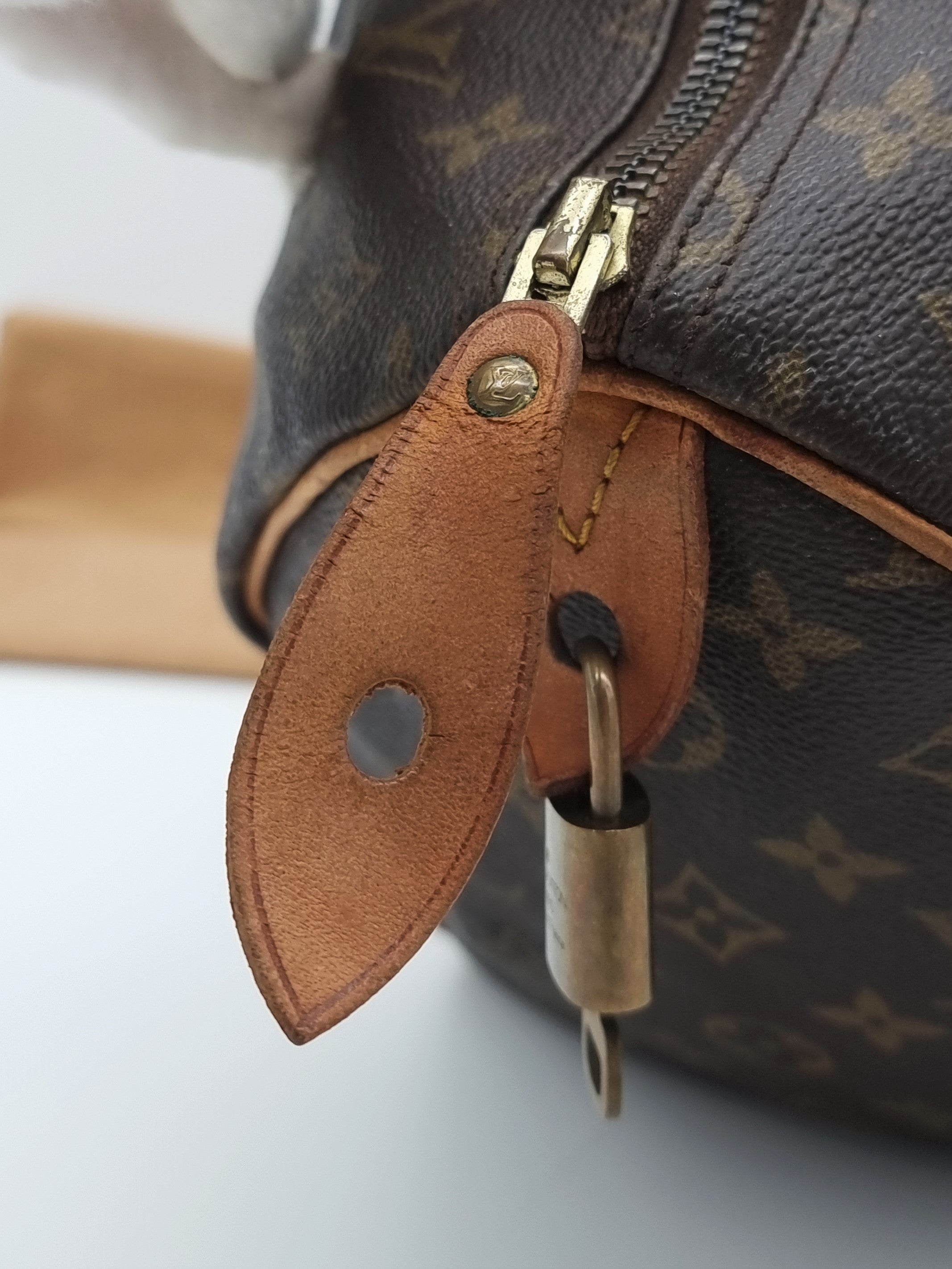 Louis Vuitton Speedy 35