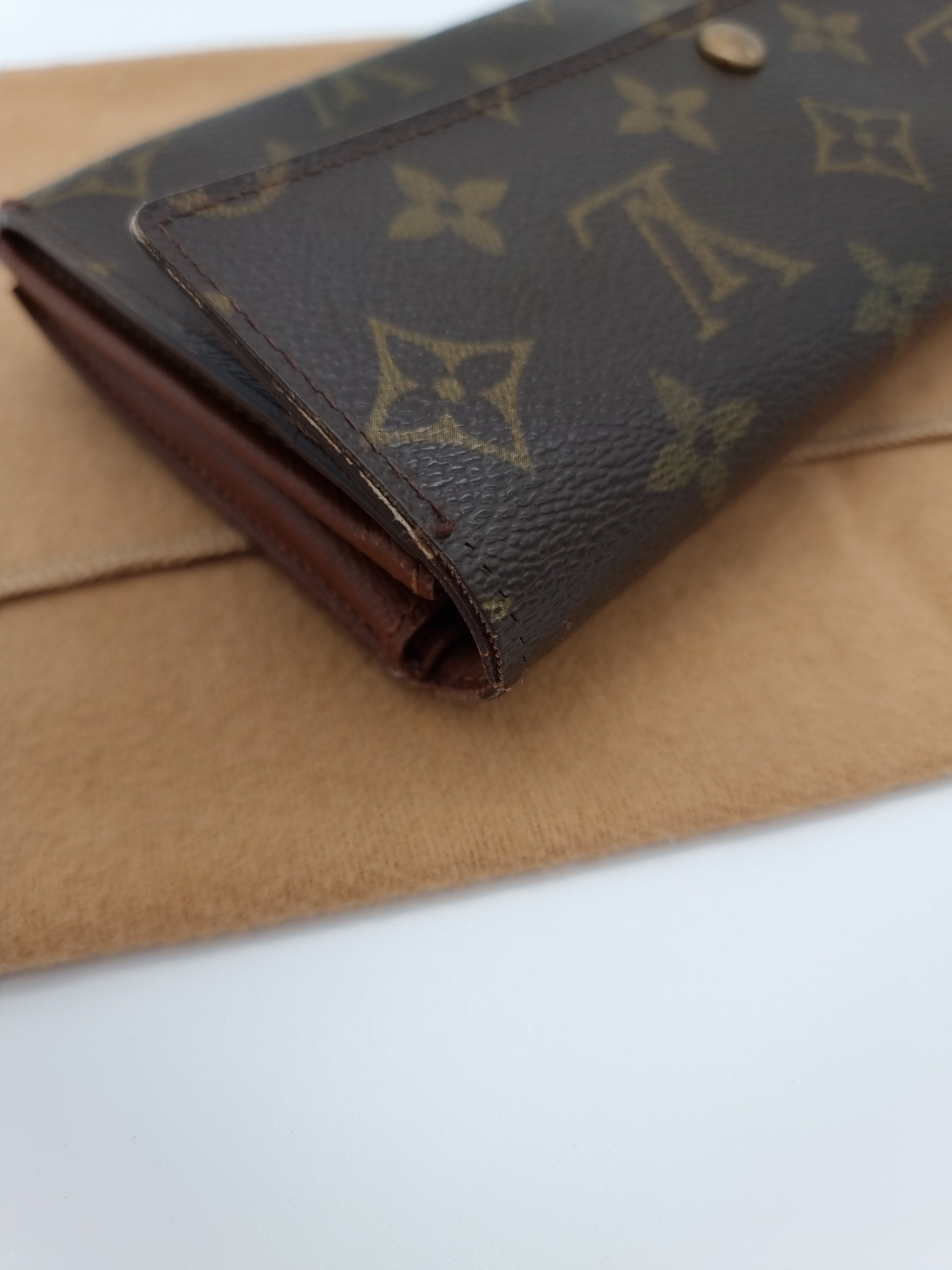 Louis Vuitton Sarah