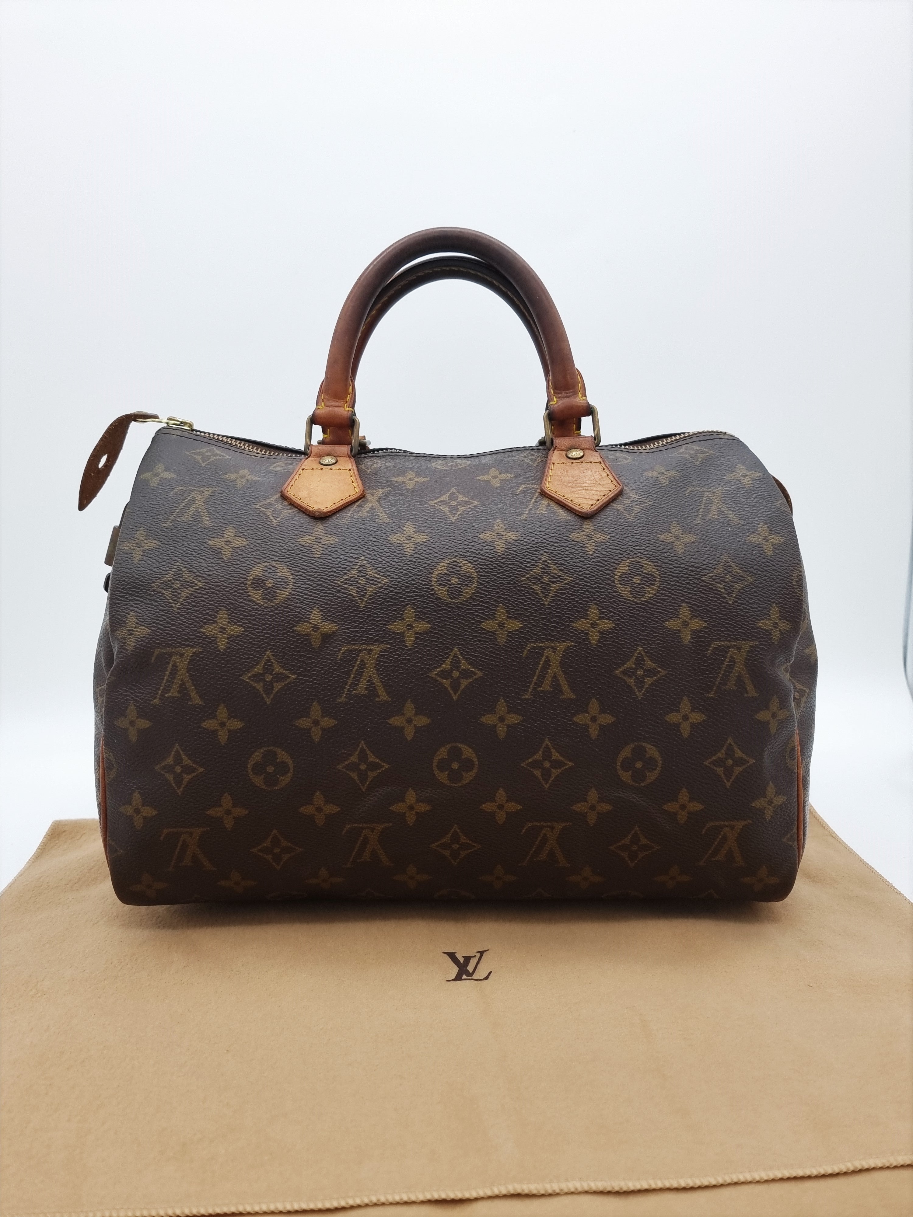 Louis Vuitton Speedy 30
