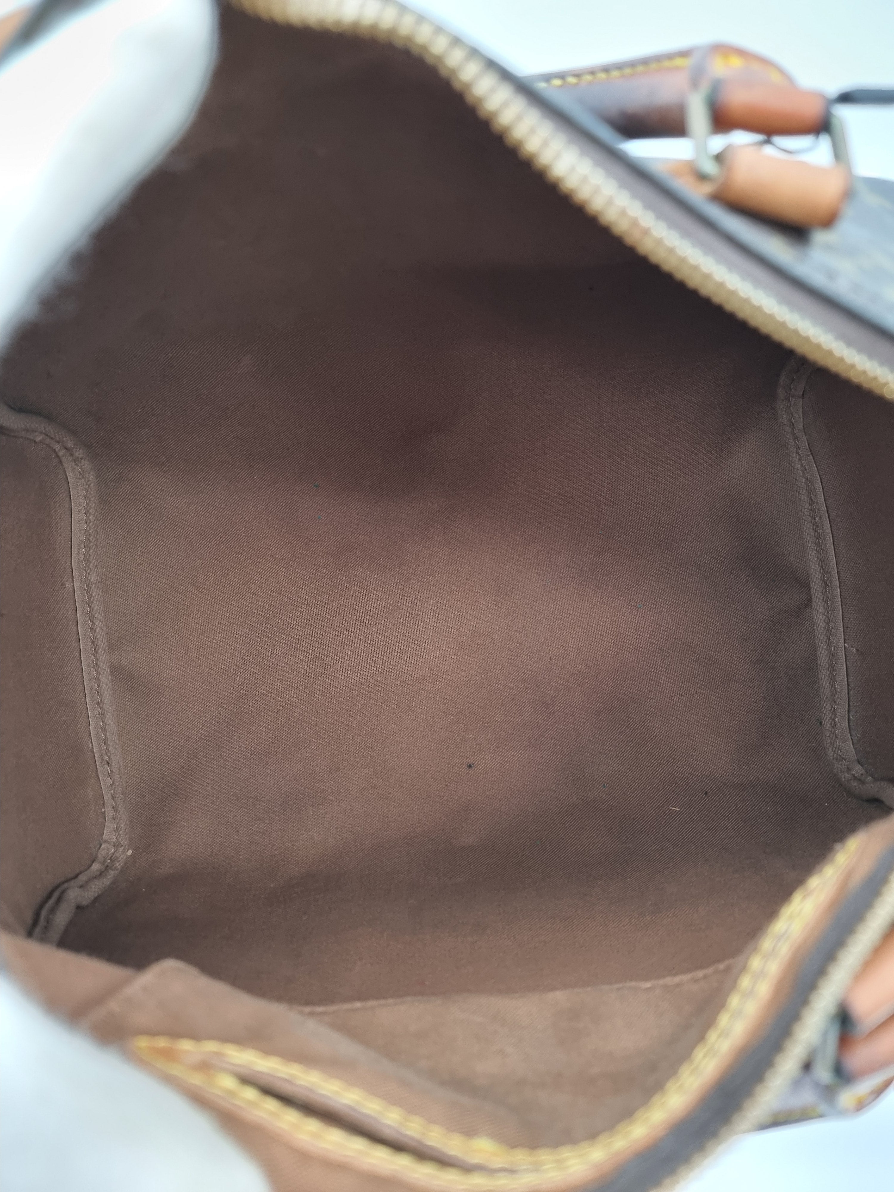 Louis Vuitton Speedy 30