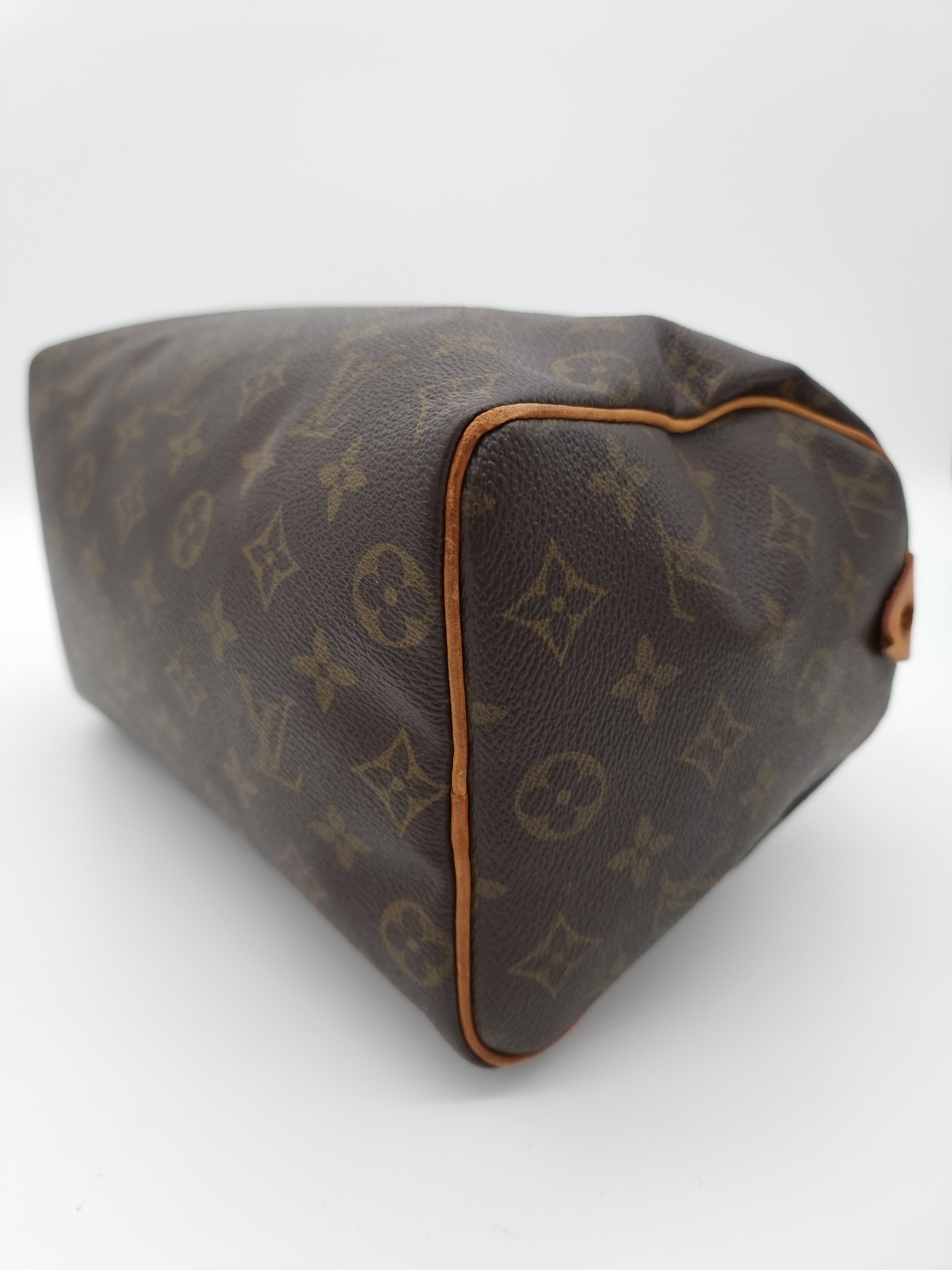 Louis Vuitton Speedy 25