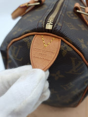 Louis Vuitton Speedy 30