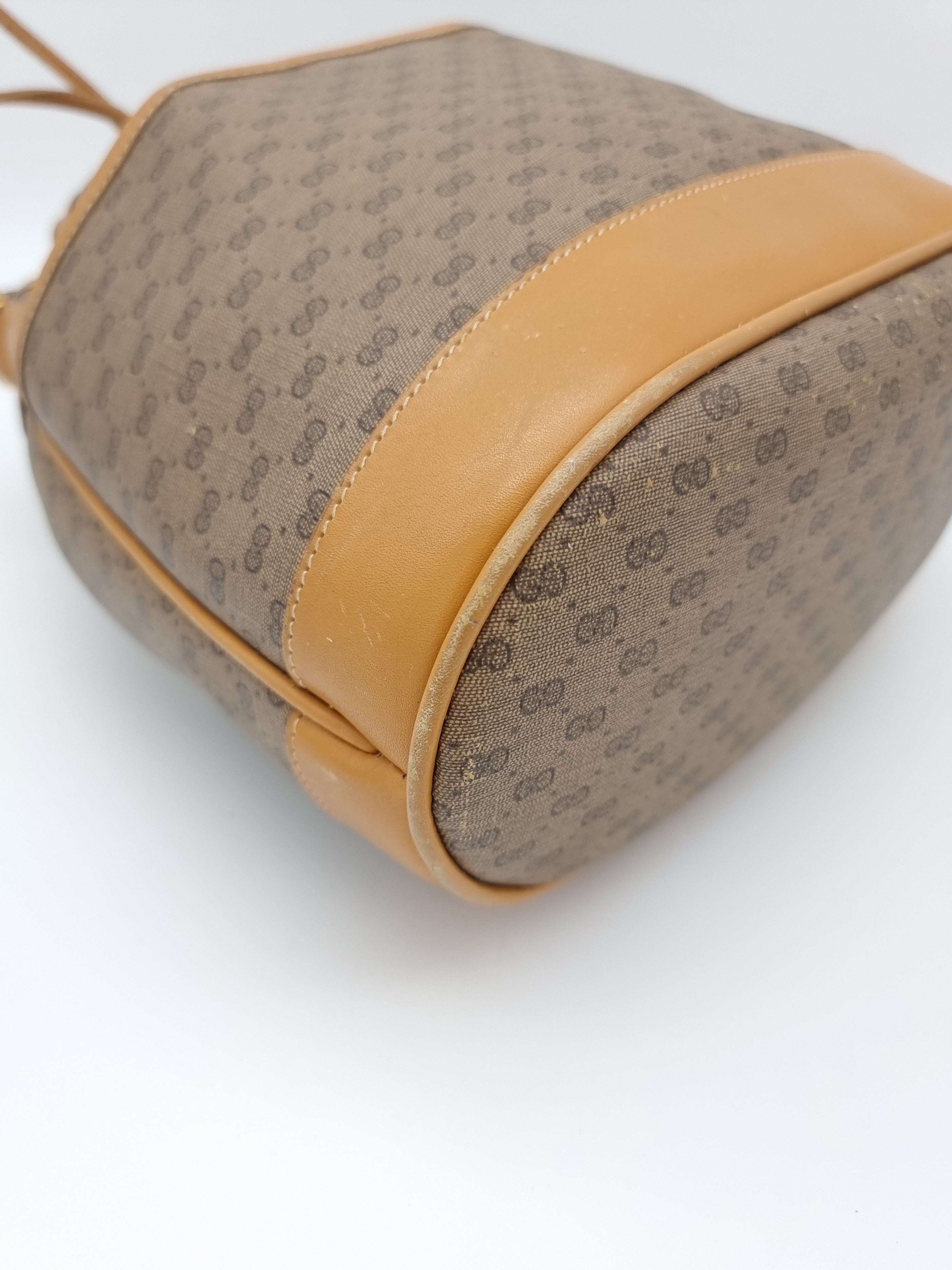 Gucci Bucket Laukku