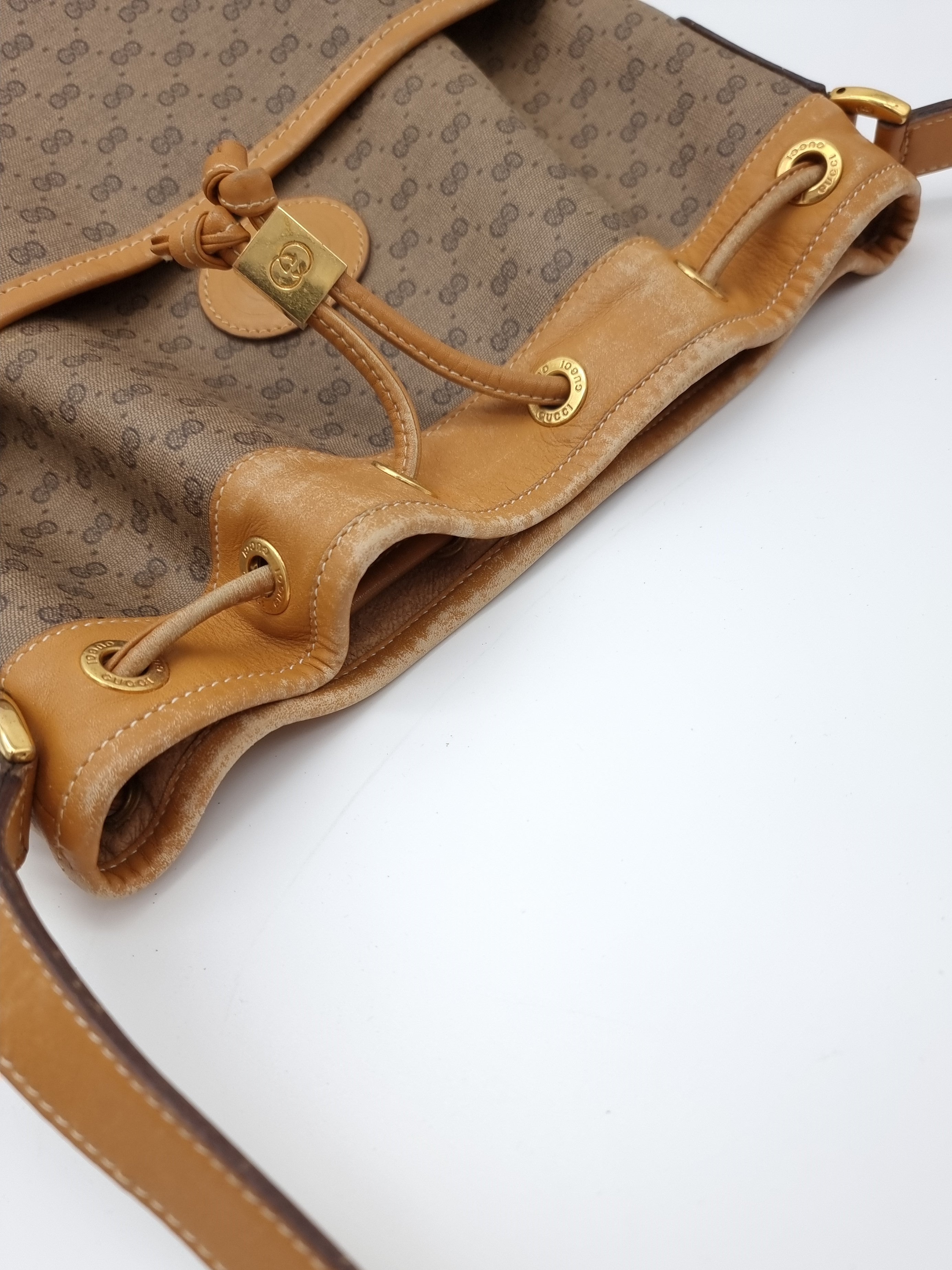Gucci Bucket Laukku