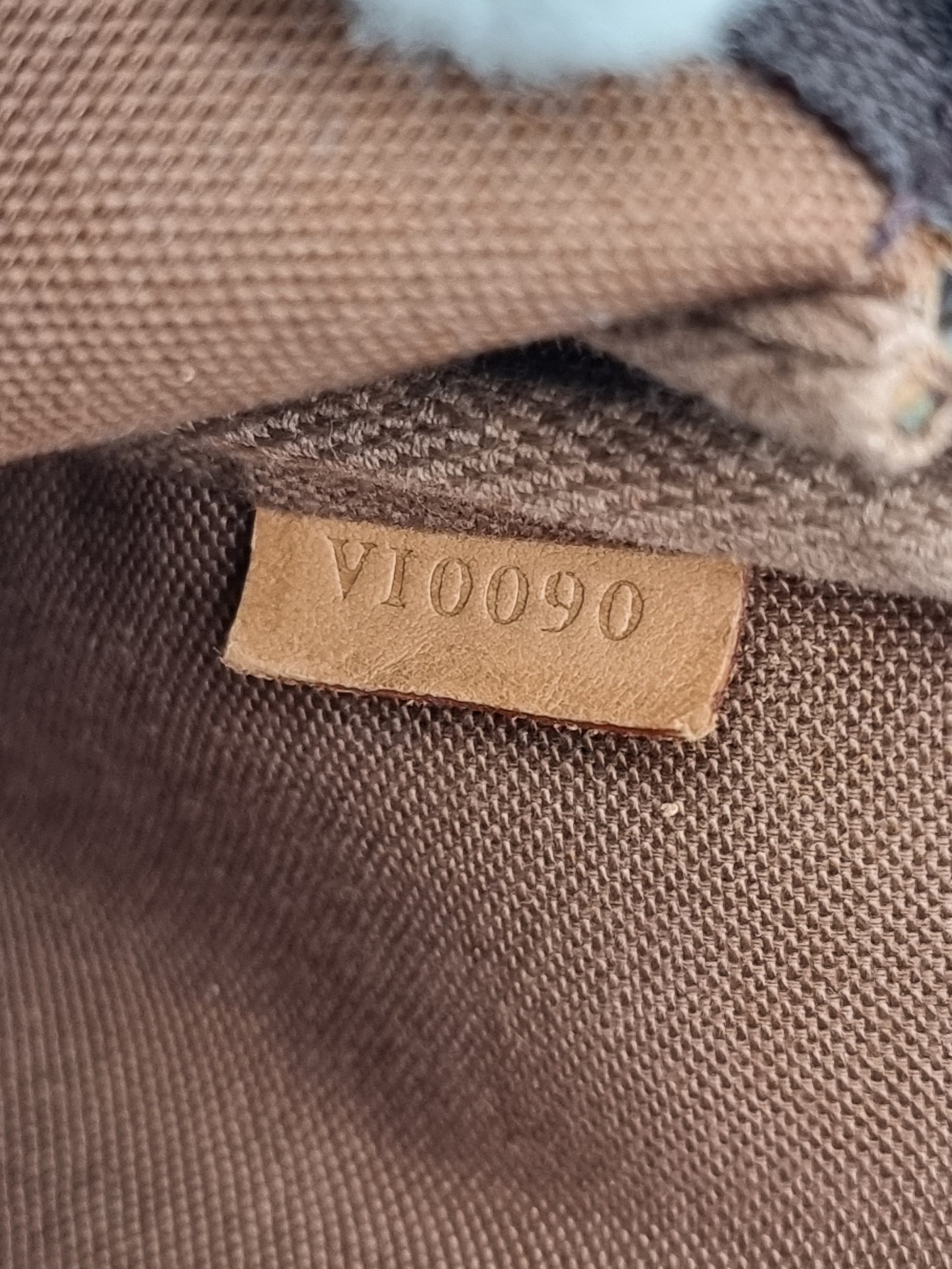 Louis Vuitton Pochette Accessoires