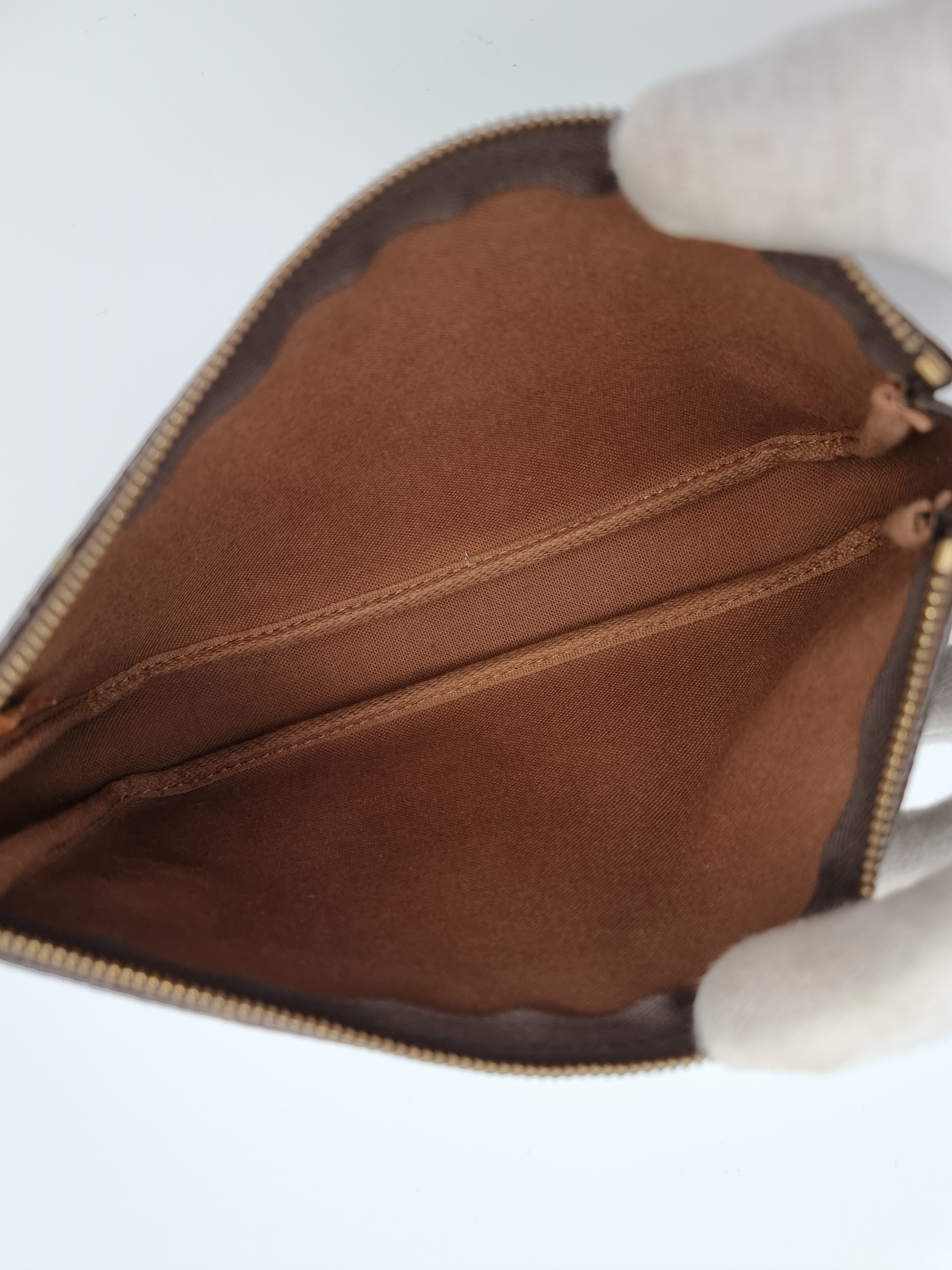 Louis Vuitton Pochette Accessoires