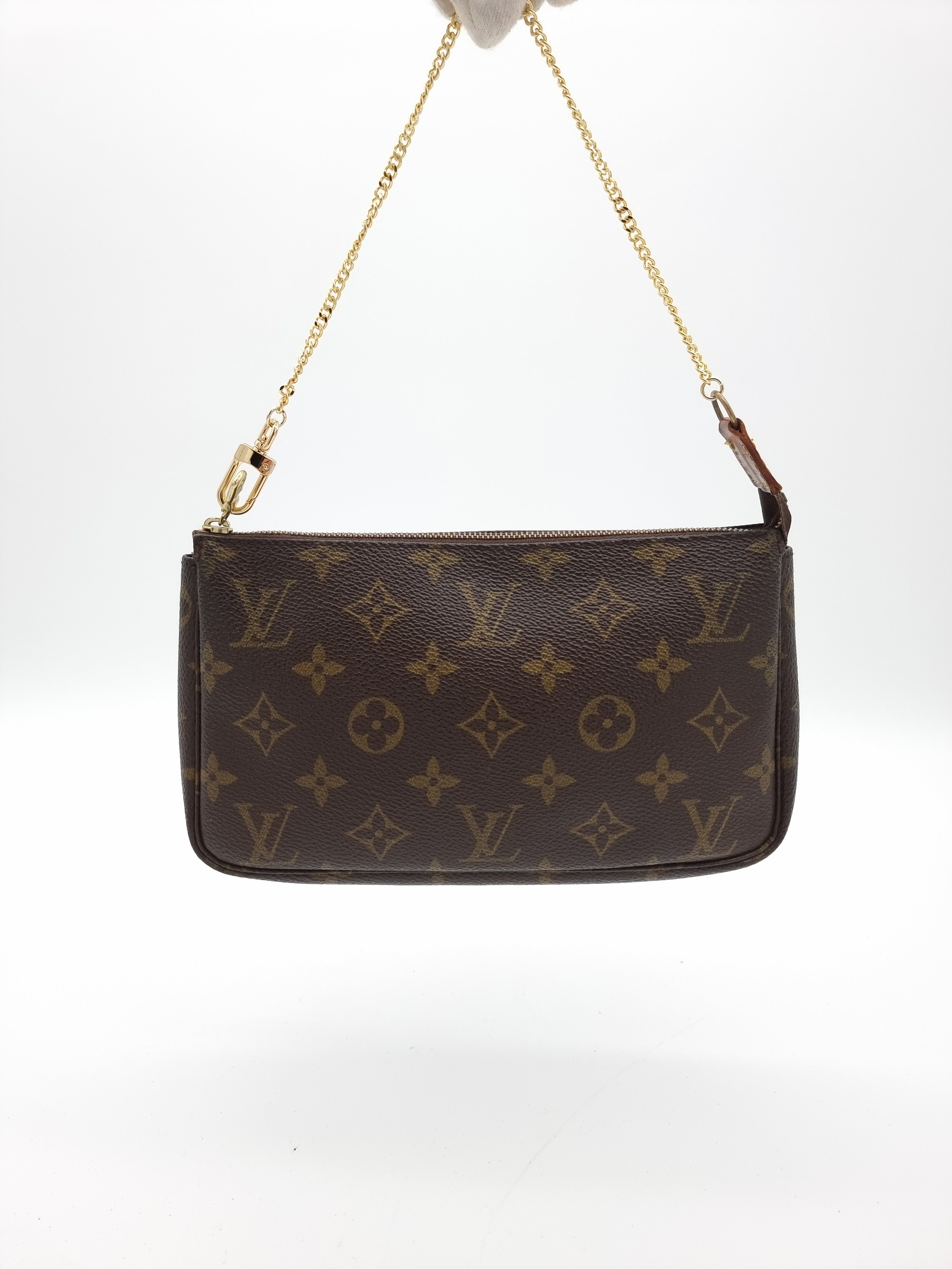 Louis Vuitton Pochette Accessoires