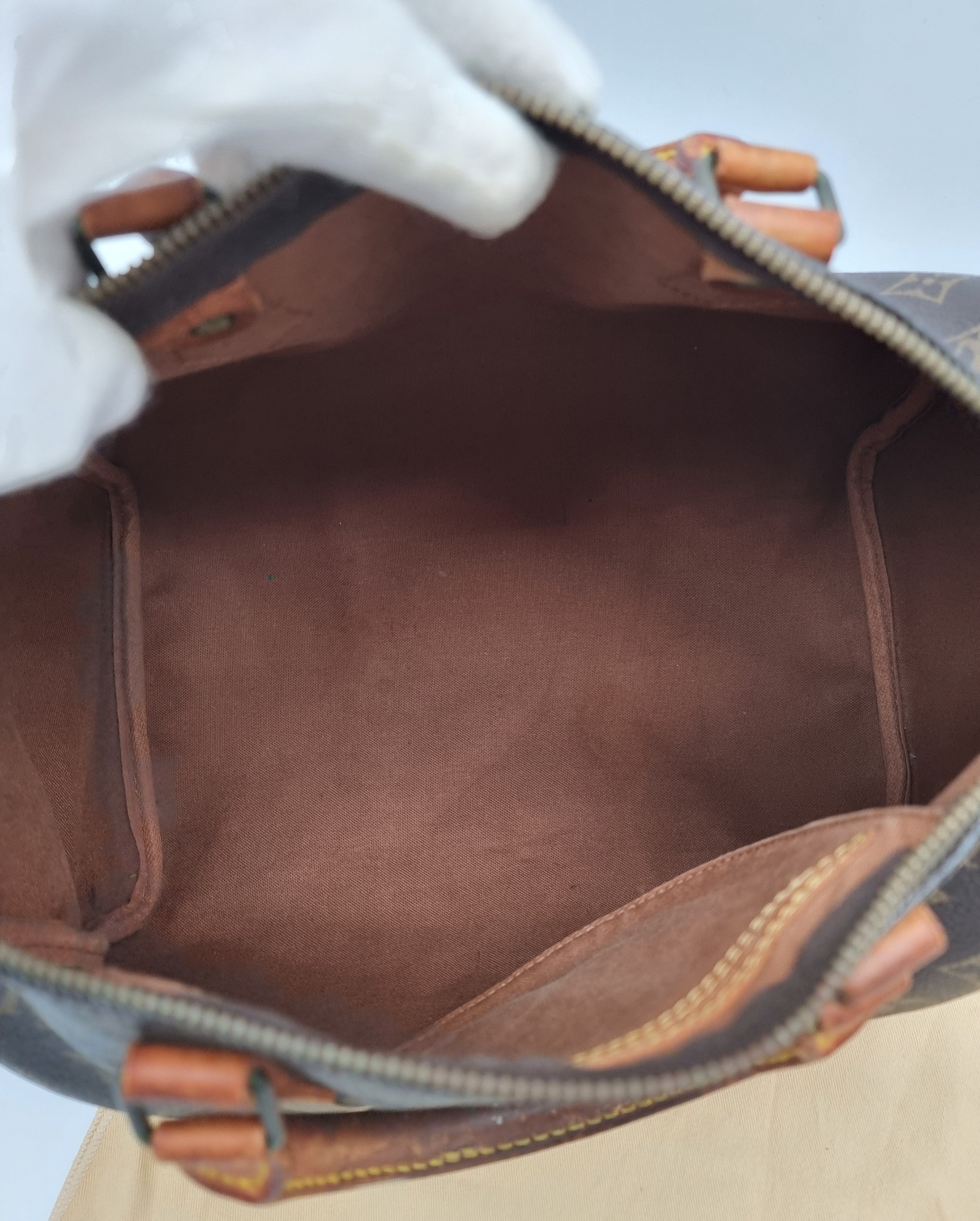 Louis Vuitton Speedy 30
