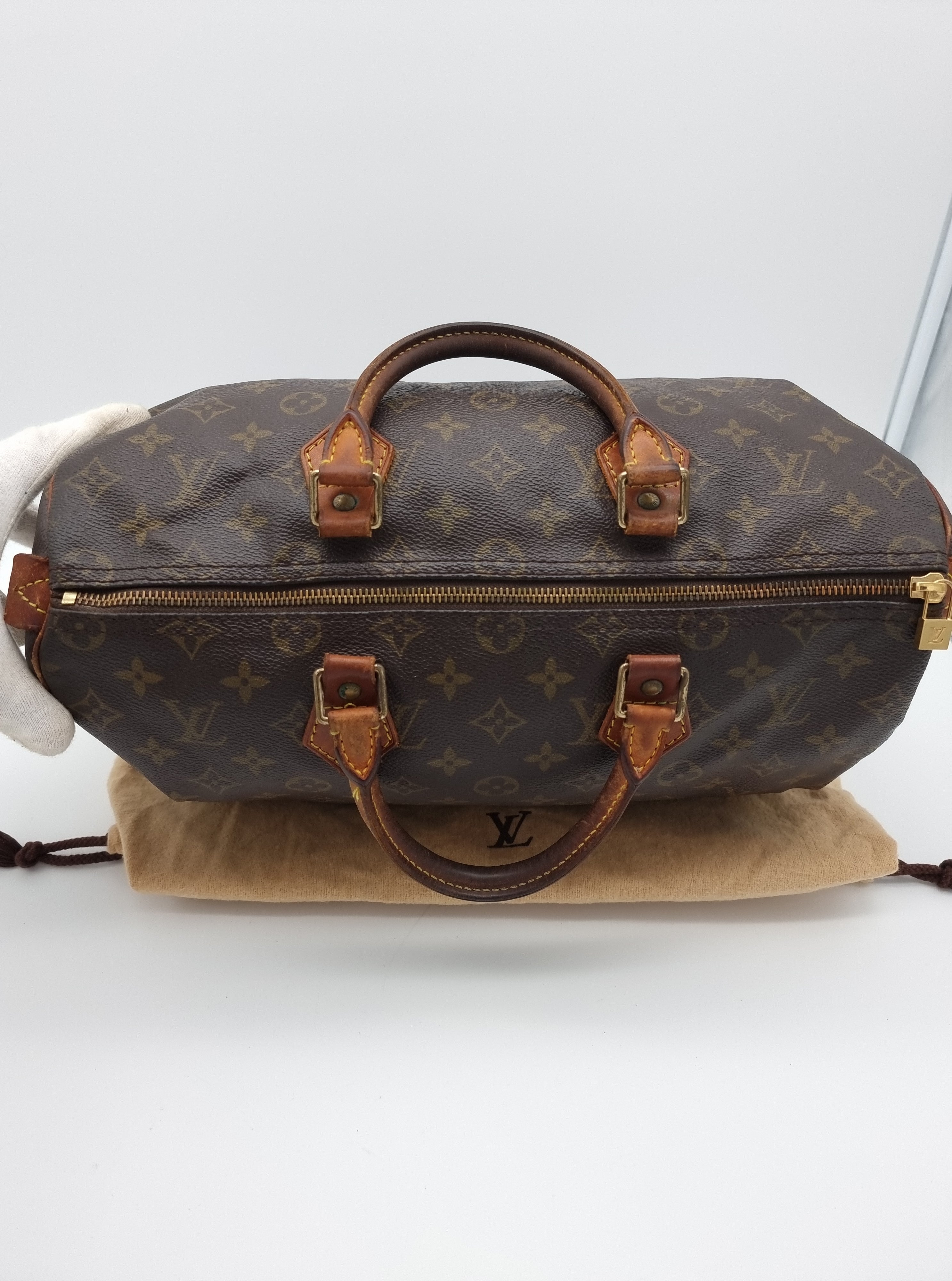 Louis Vuitton Speedy 35