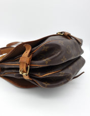Louis Vuitton Saumur 28