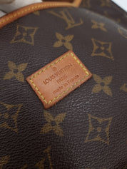 Louis Vuitton Saumur 28