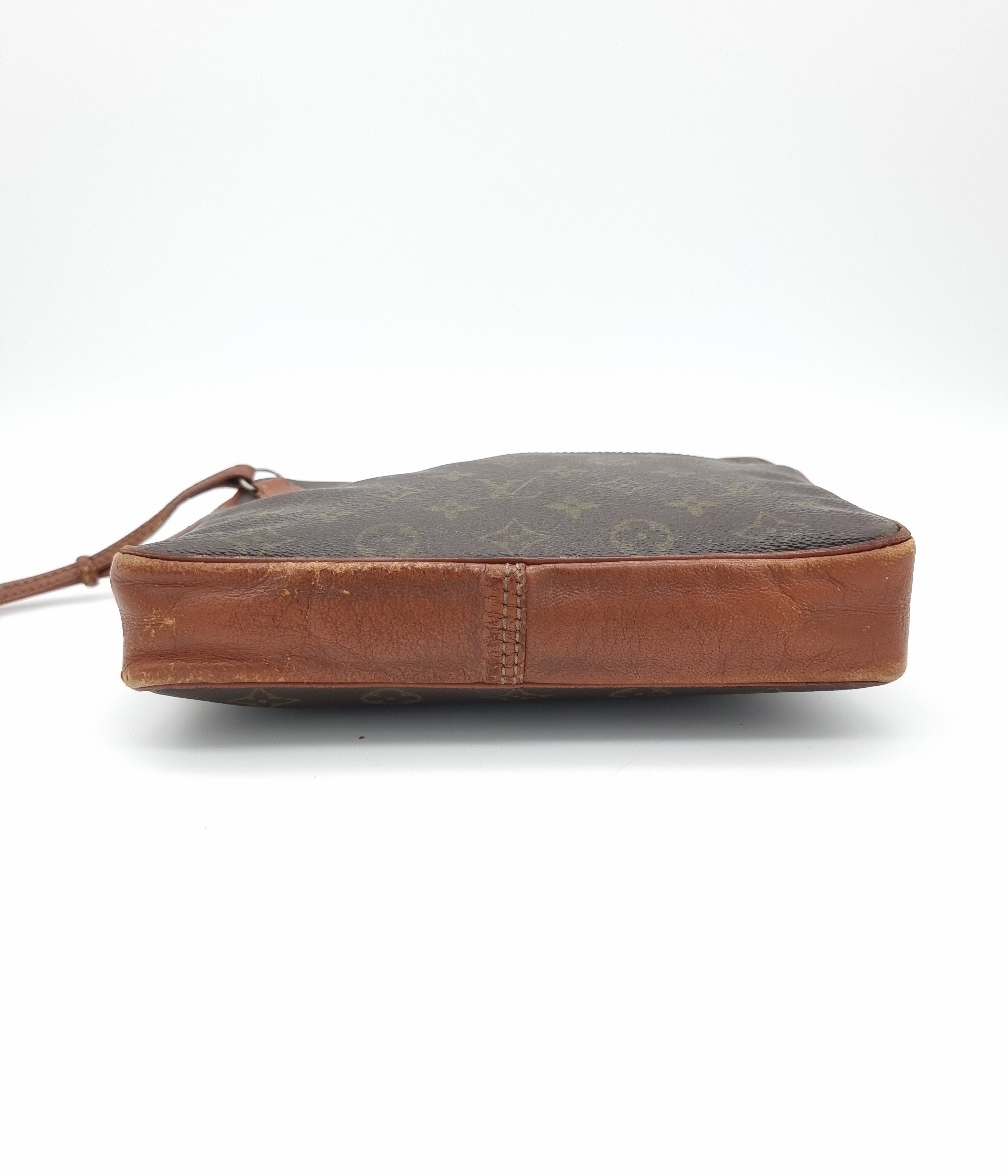 Louis Vuitton Clutch