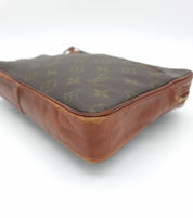 Louis Vuitton Clutch