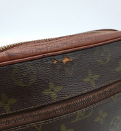 Louis Vuitton Clutch