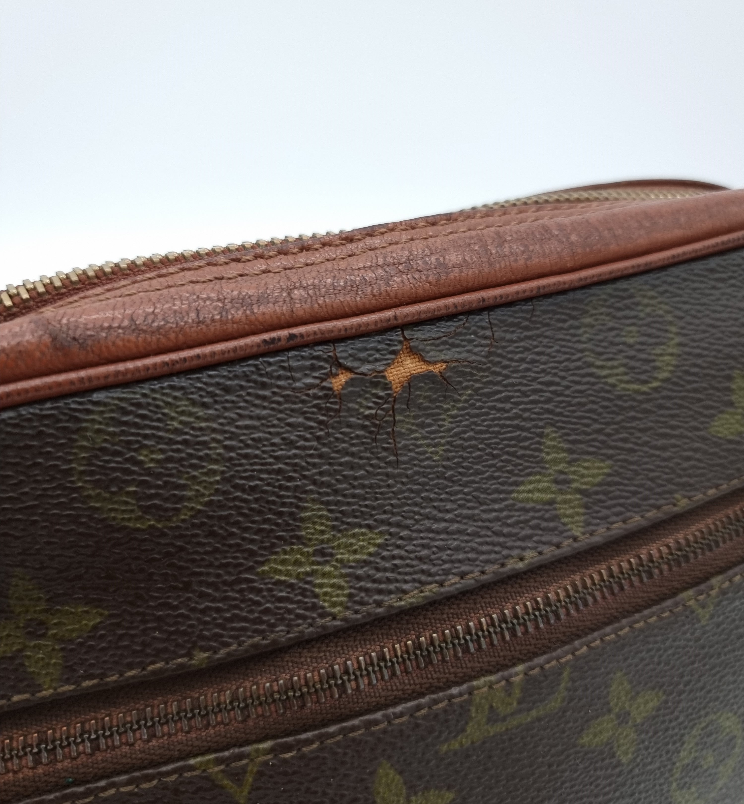 Louis Vuitton Clutch