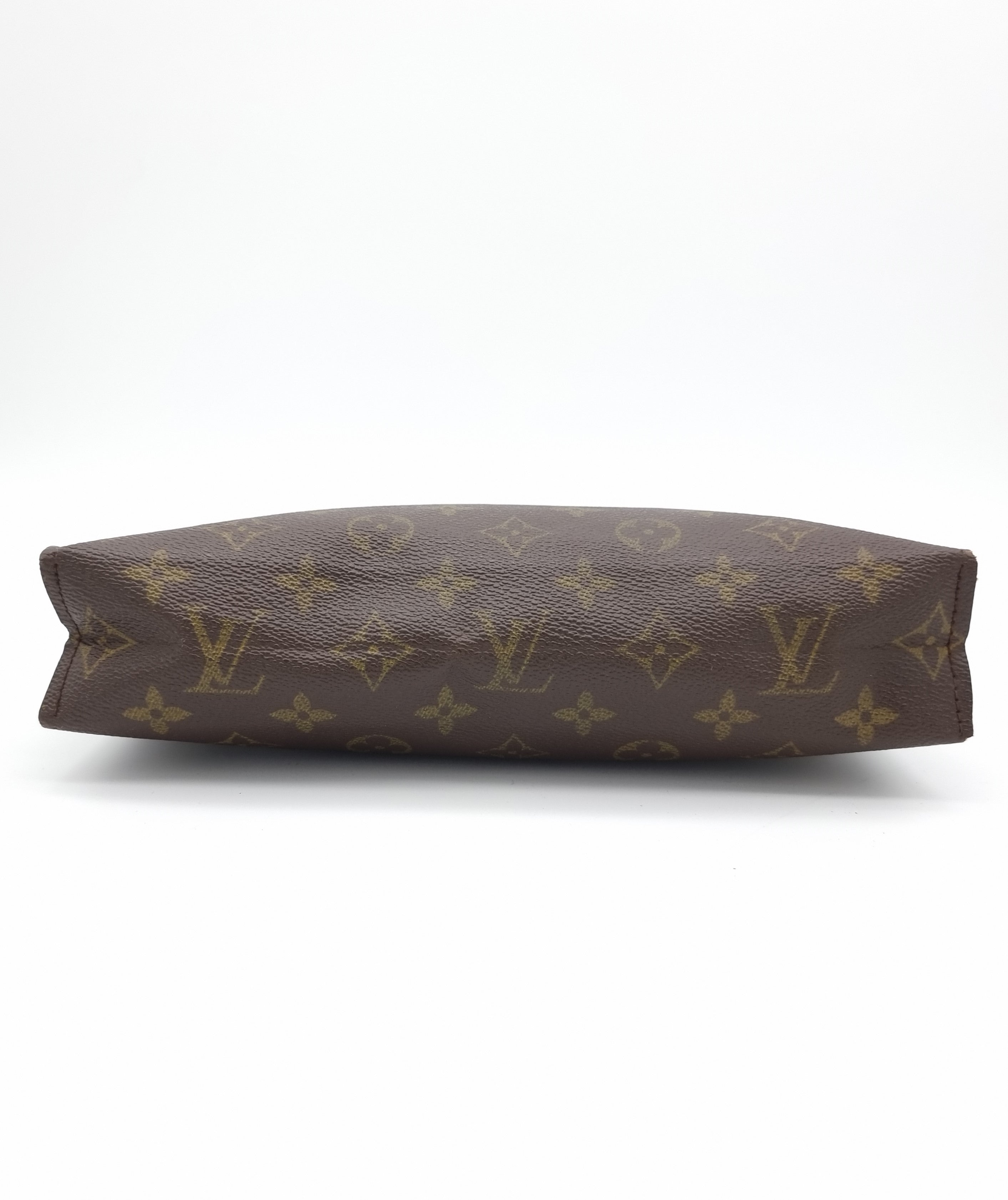 Louis Vuitton Toiletry Pouch 26