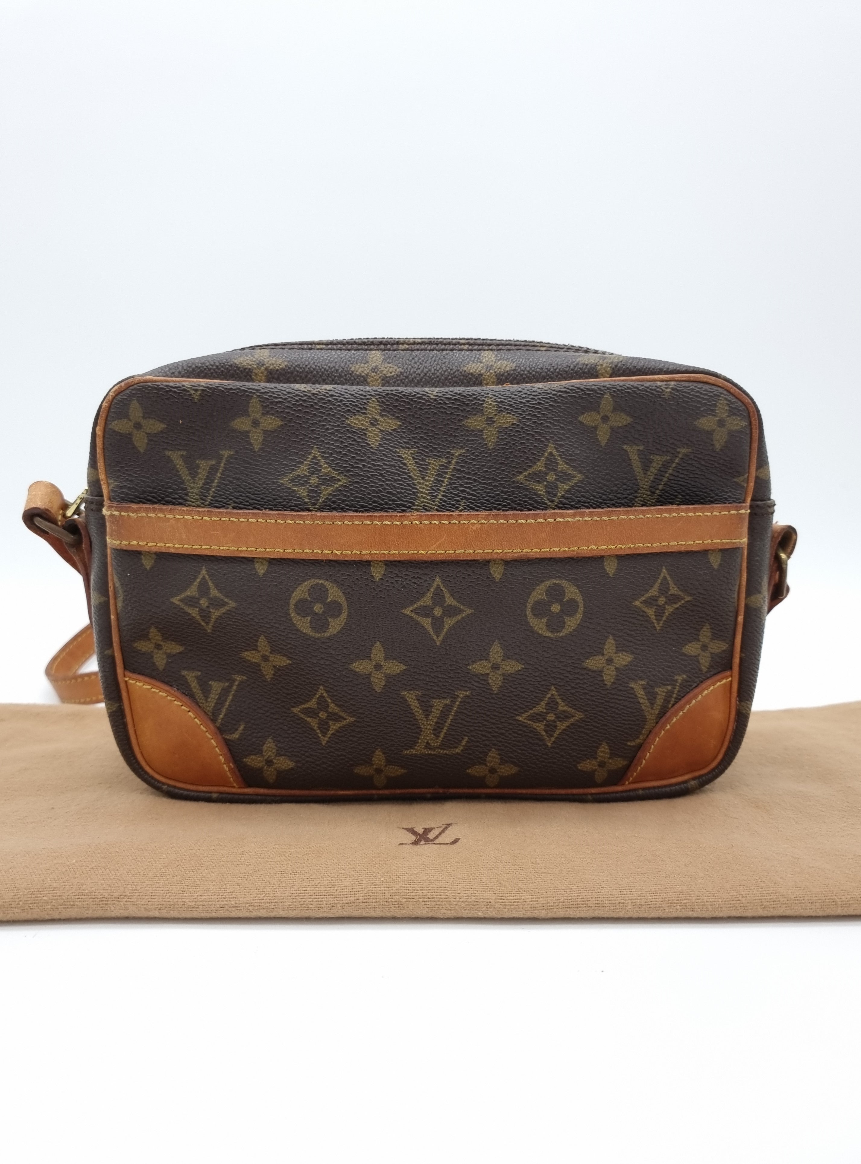 Louis Vuitton Trocadero 23