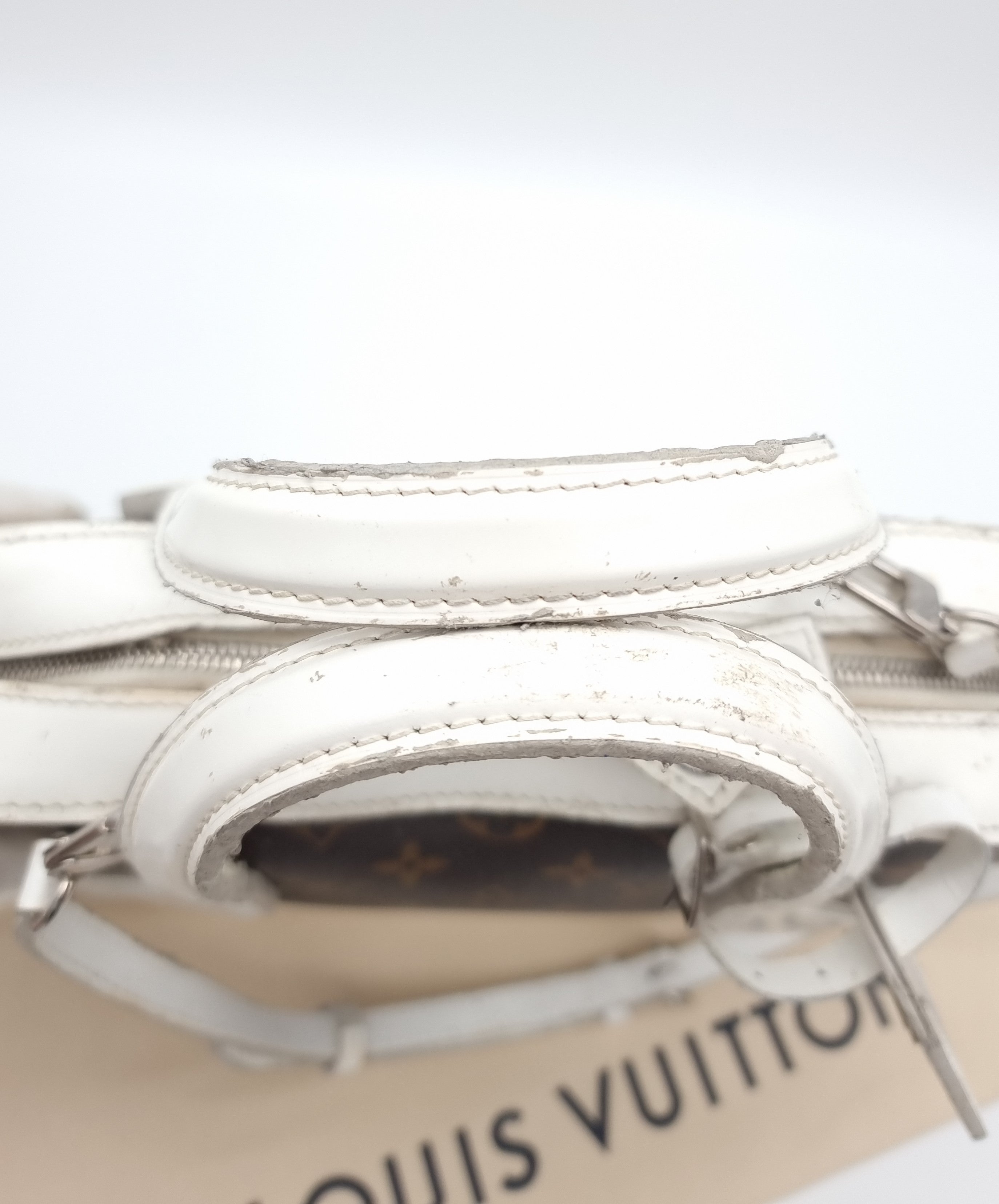 Louis Vuitton Dora PM